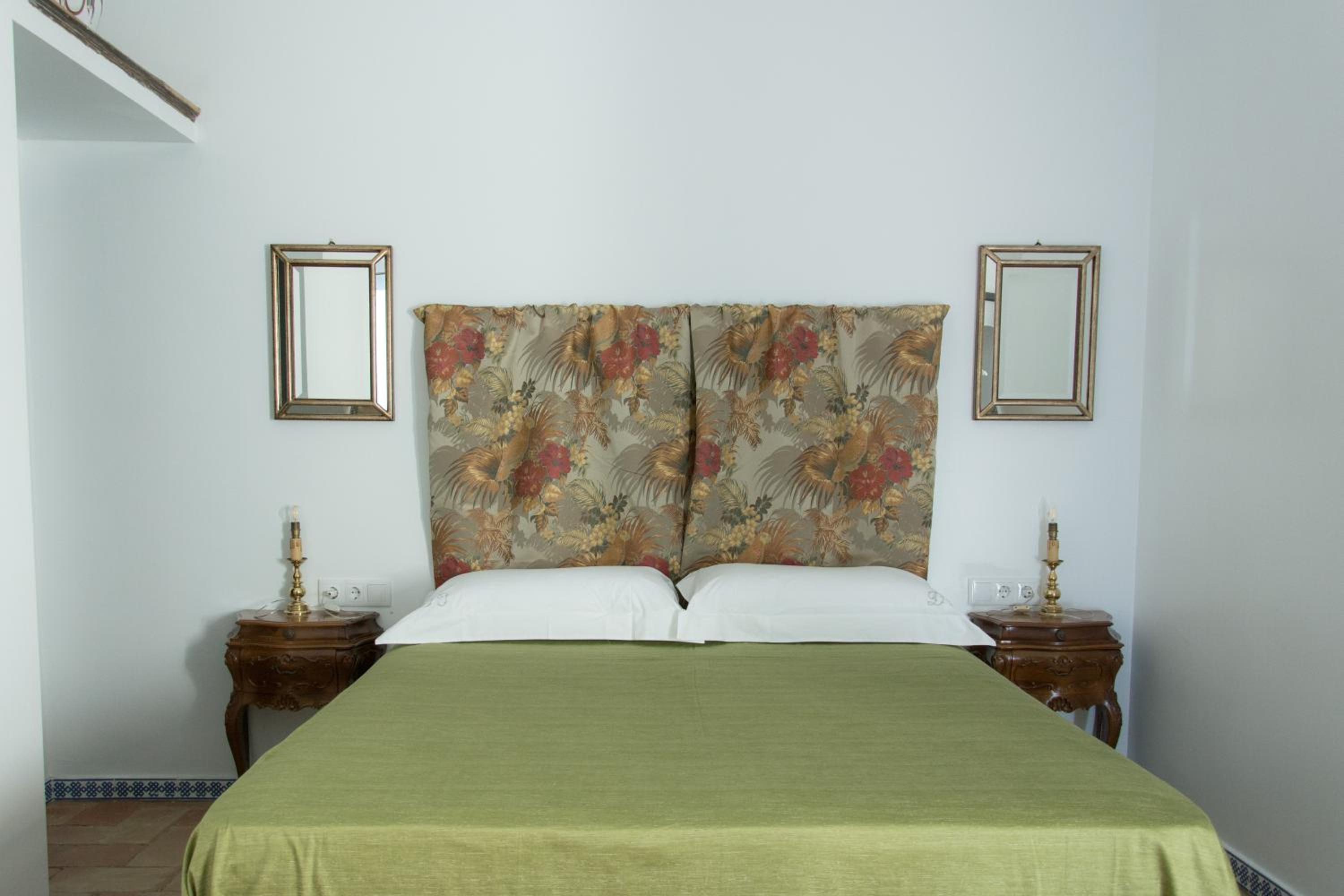 CASA SEÑORIAL CON PISCINA. CASA DONNA ISABEL view 2