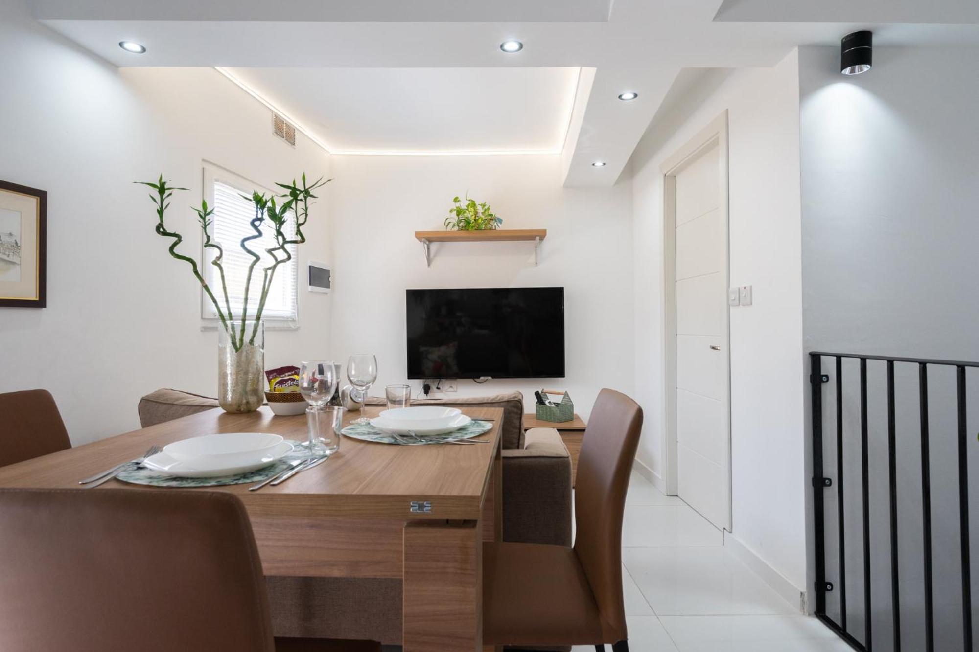 The Shoebox -Stylish & Cosy House photo 4