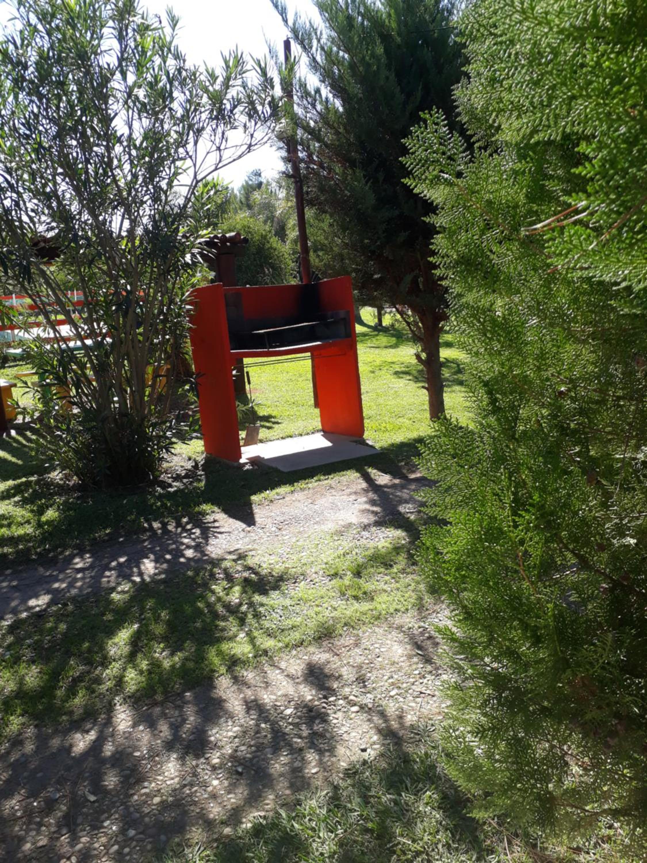 Verde y Sol en la Colonia Bungalows y Cabañas