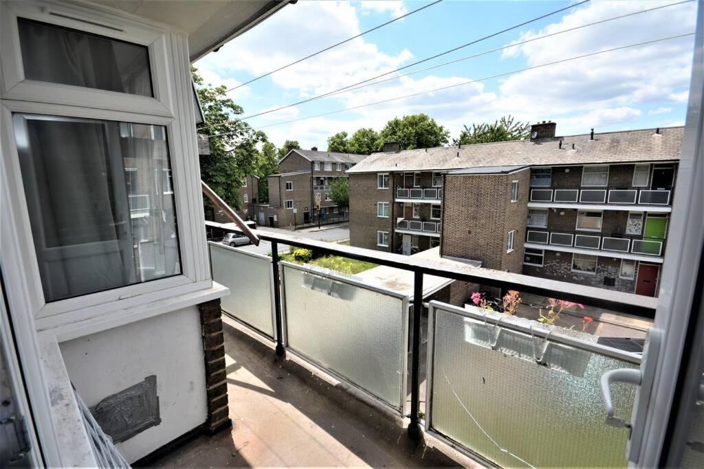 Lovely 2 Bedroom Condo in Greater London