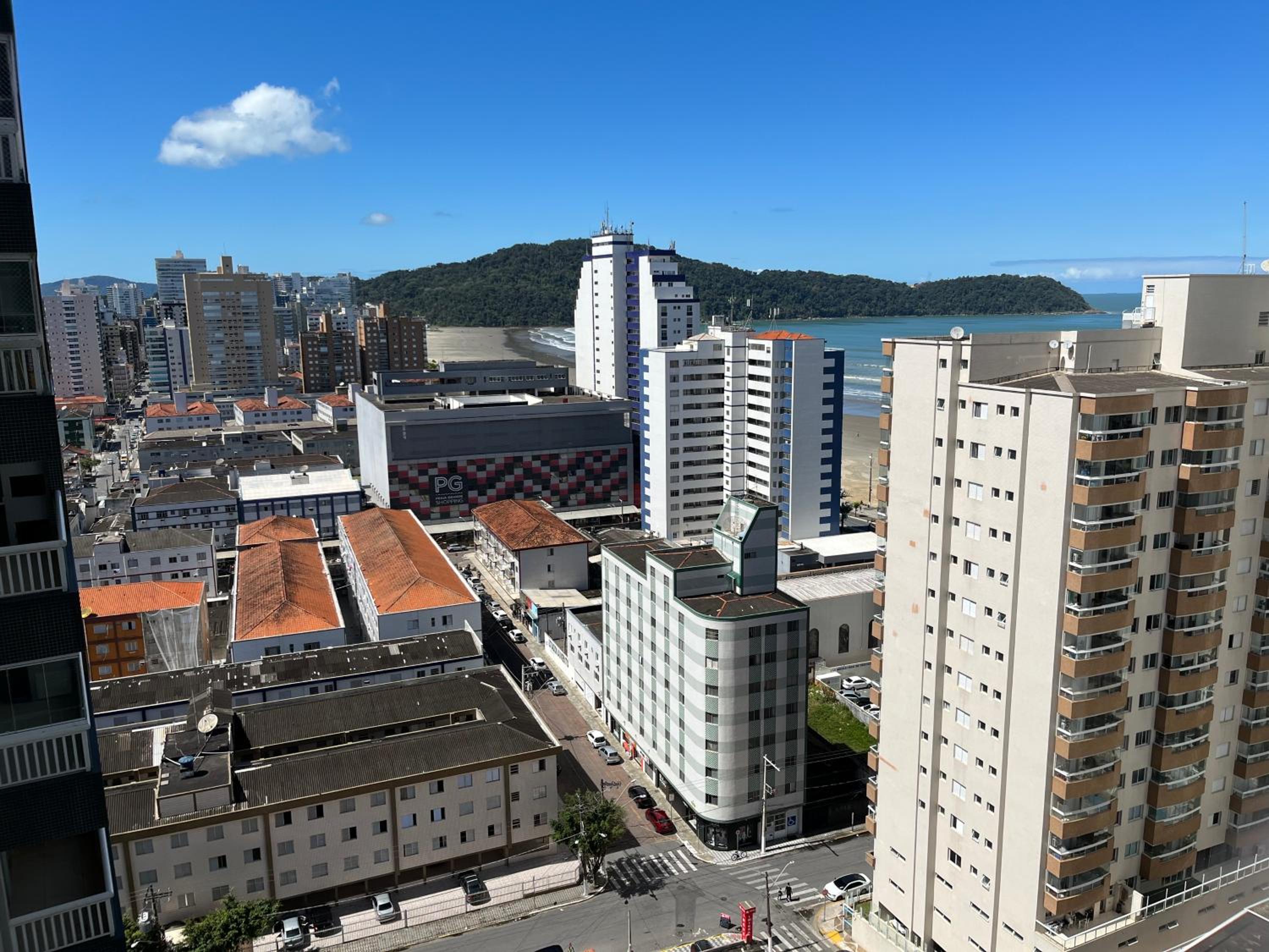 Piemax Praia Grande - 100m PRAIA do BOQUEIRÃO e CENTRO - Vista MAR - Varanda GOURMET com CHURRASQUEIRA privativa - AR CONDICIONADO em todos os ambientes - 