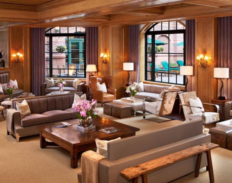 Luxury 2 Bedroom Residence At The St Regis Residence Club In Downtown Aspen