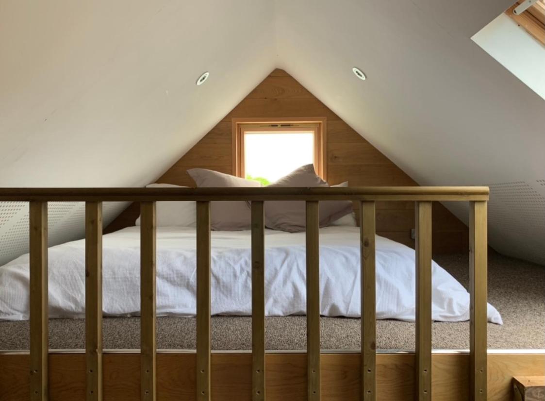 Quirky Barn Conversion Crowhurst Battle
