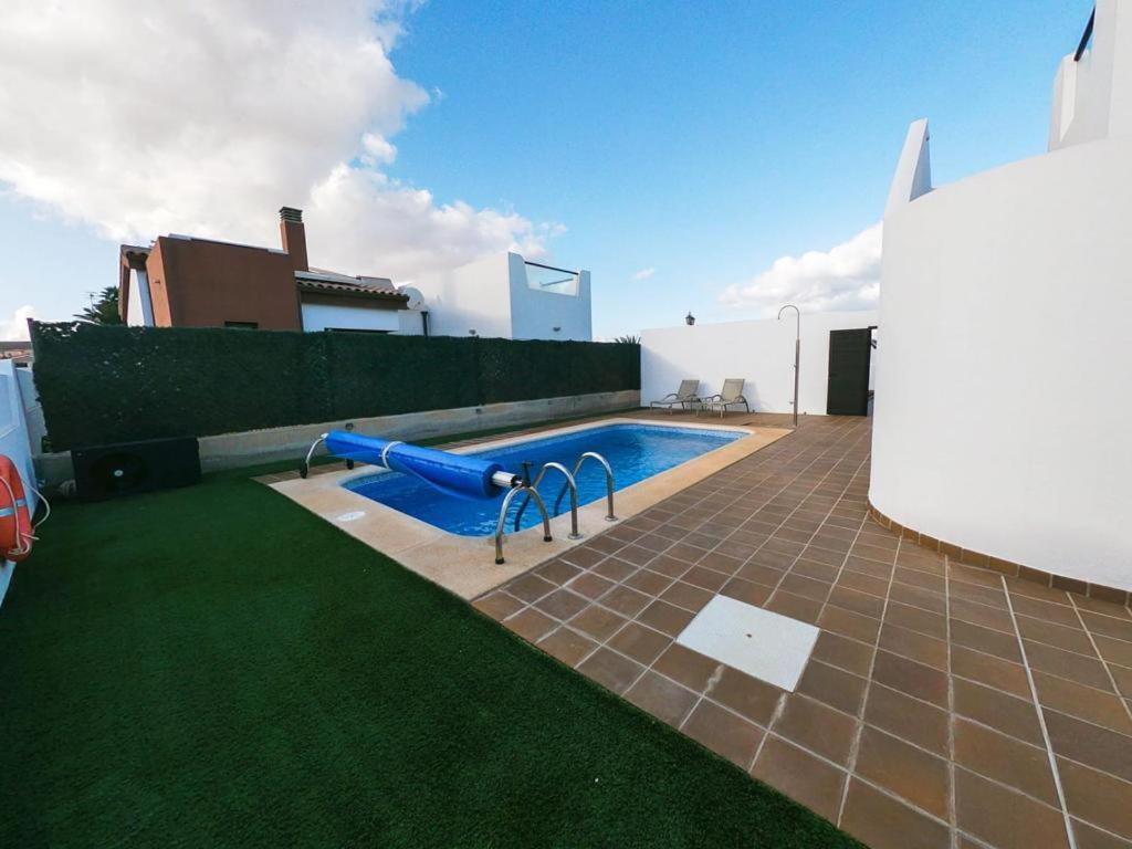 Villa James