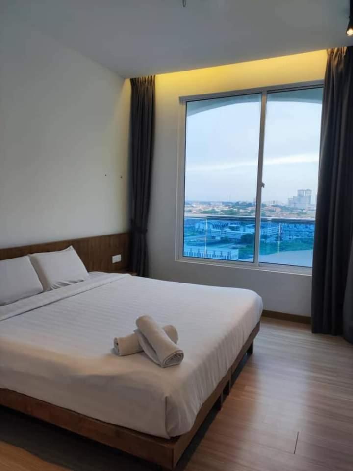 Cozy 2BR Unit (Pet Friendly) Melaka CityCentreView photo 1