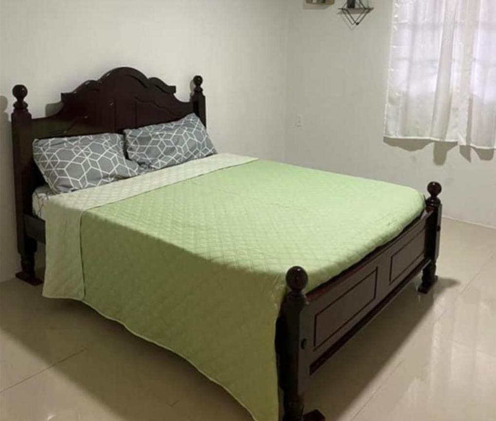 1 Bed Apartment - Sleeps 2 - Parking - Wifi view 3