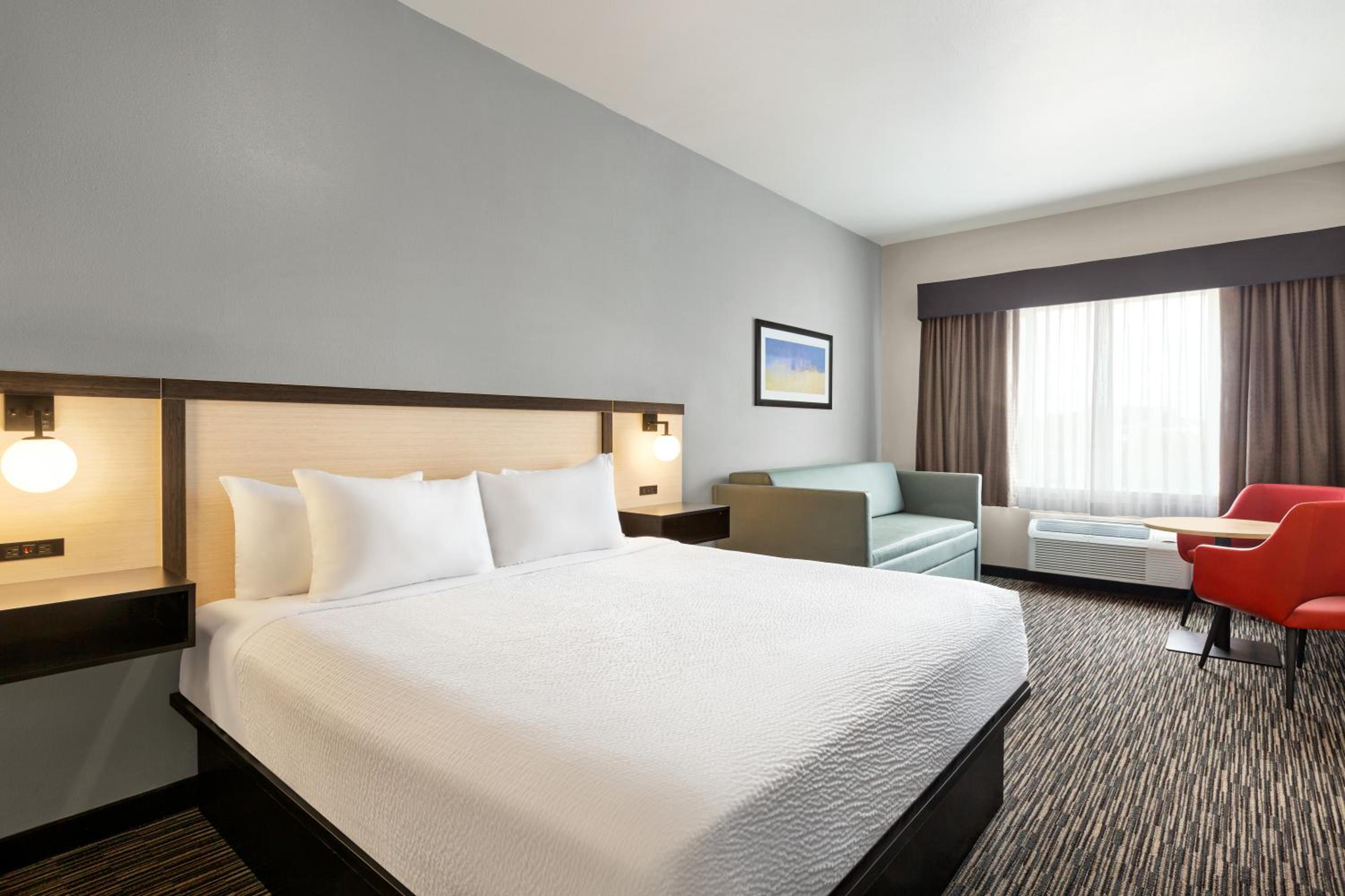 Marina Vacations - Ramada by Wyndham Marina - Property Image 3