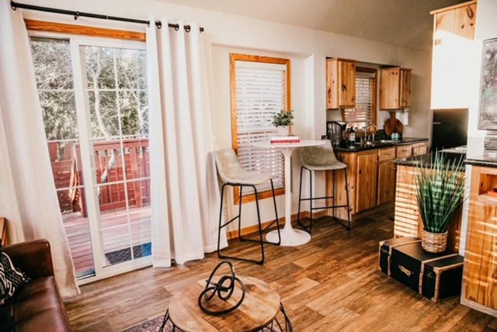 The Bison Cabin - The Cabins at Rim Rock view 2