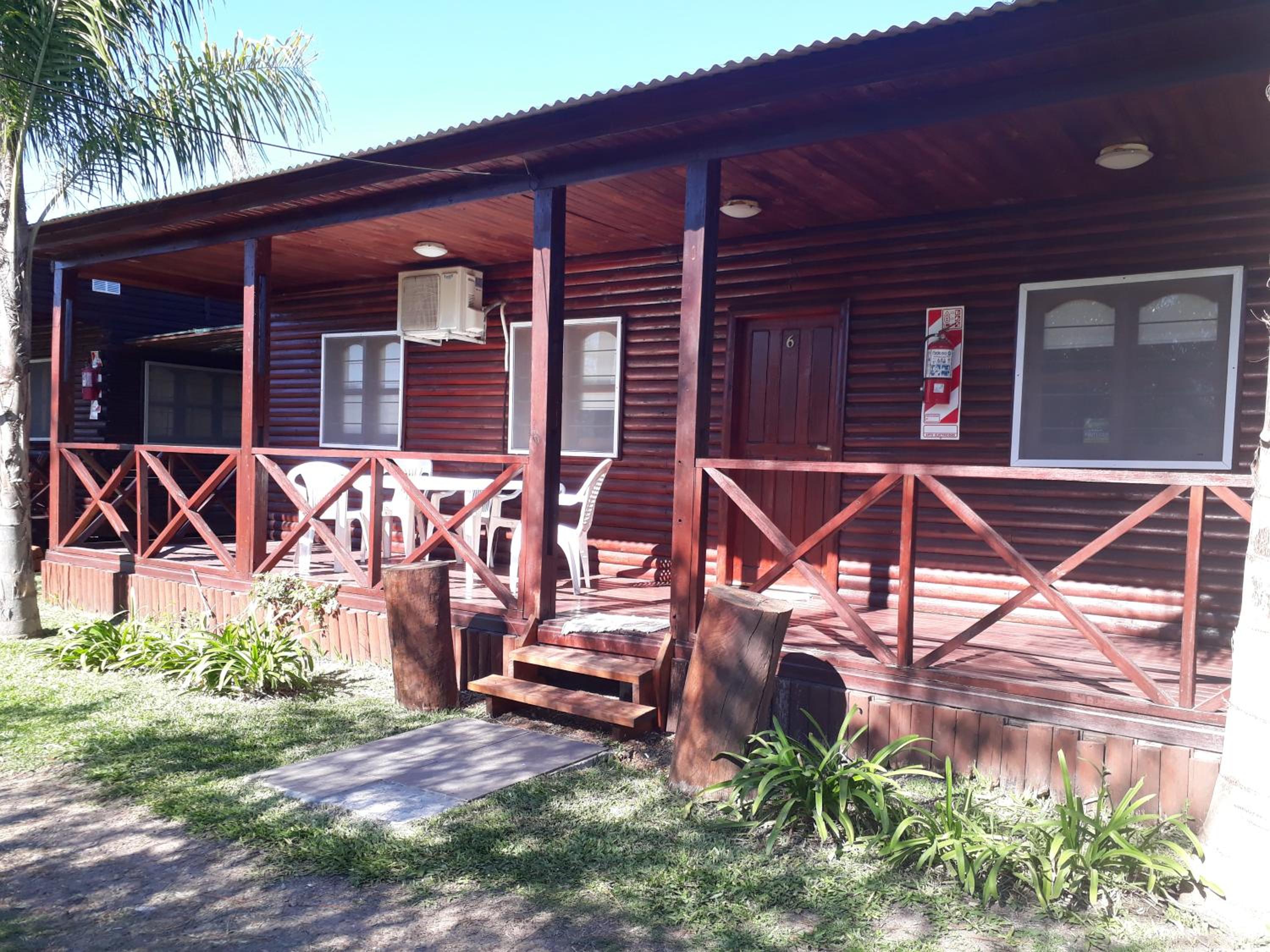 Verde y Sol en la Colonia Bungalows y Cabañas