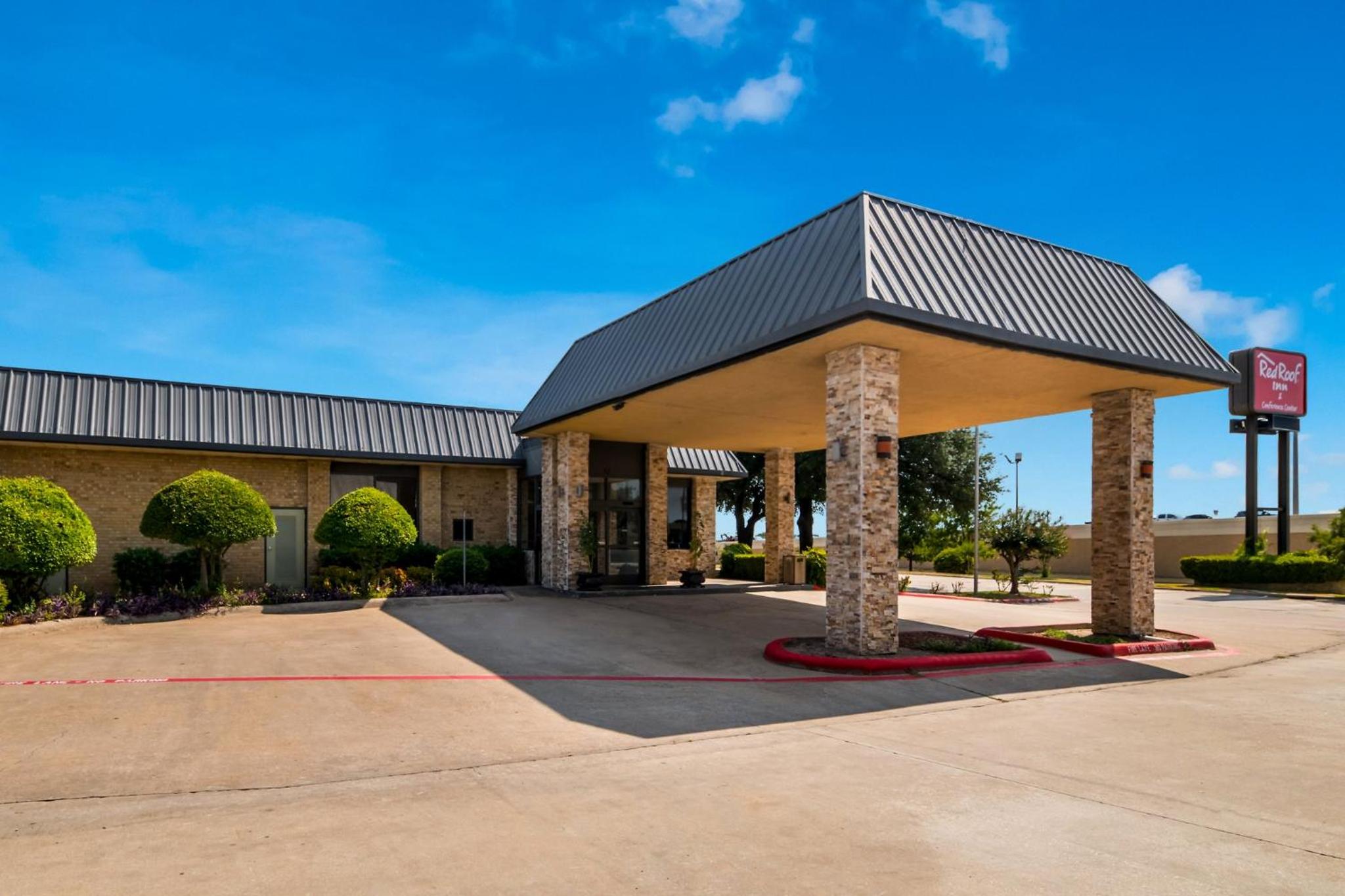 Red Roof Inn Conference Center McKinney - Property Image 20
