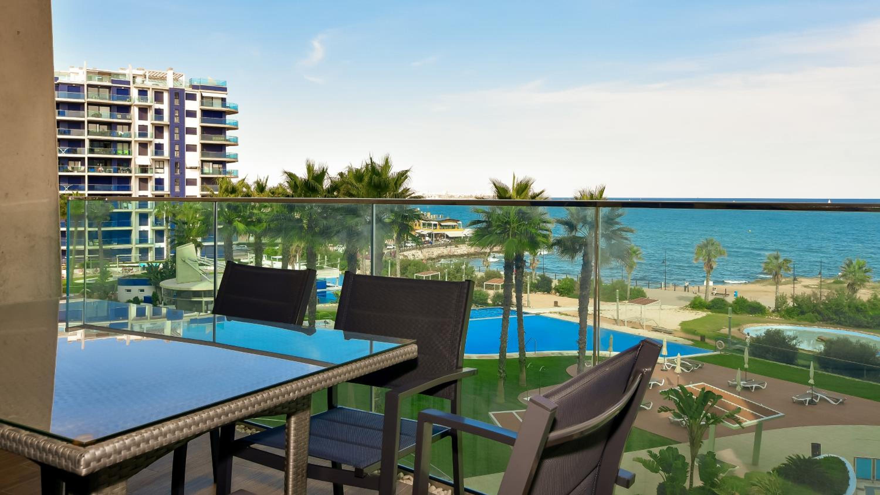Apartamento Sea Senses en Torrevieja — balance & terrace