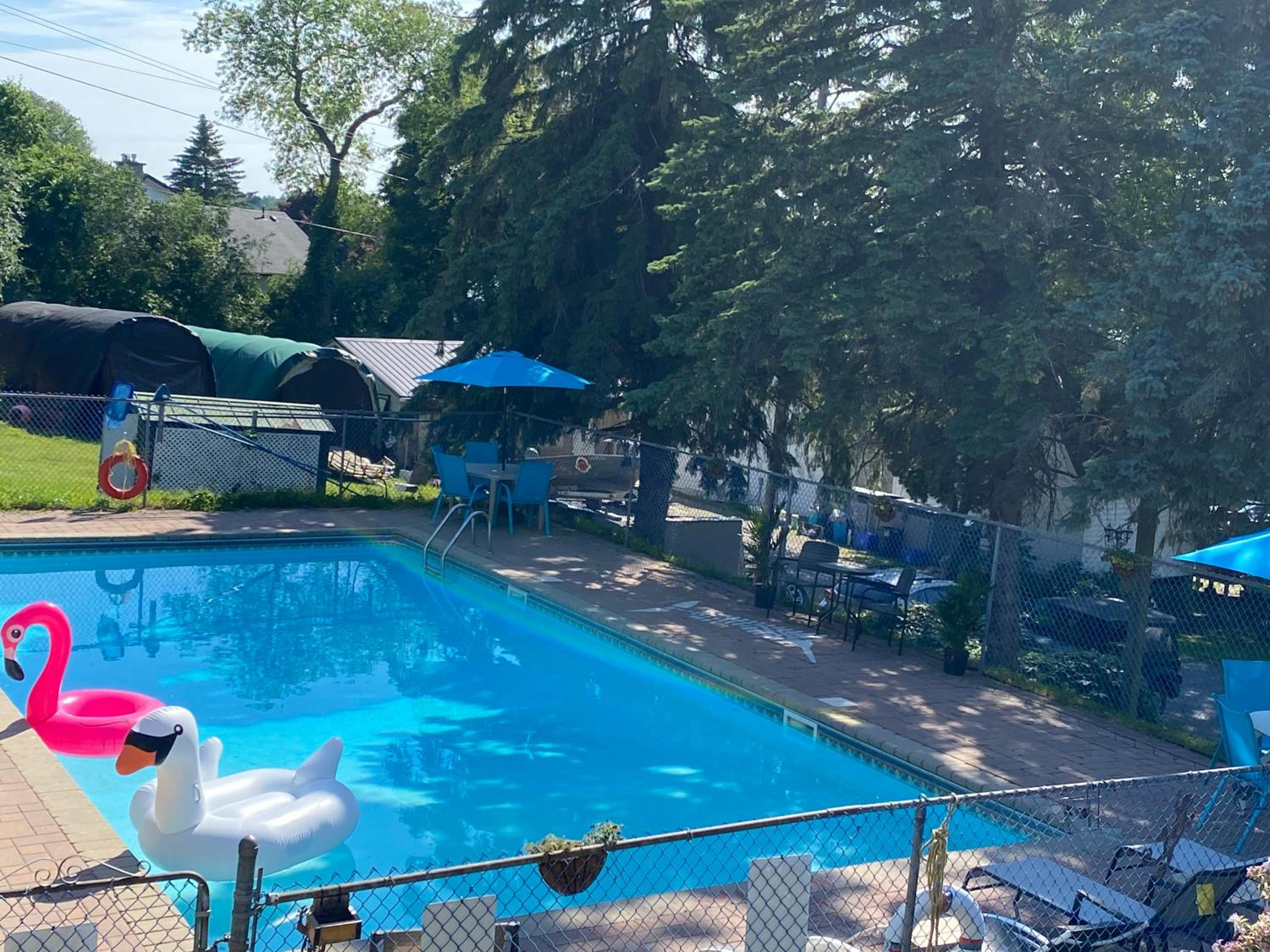 Merland Park Cottages and Motel