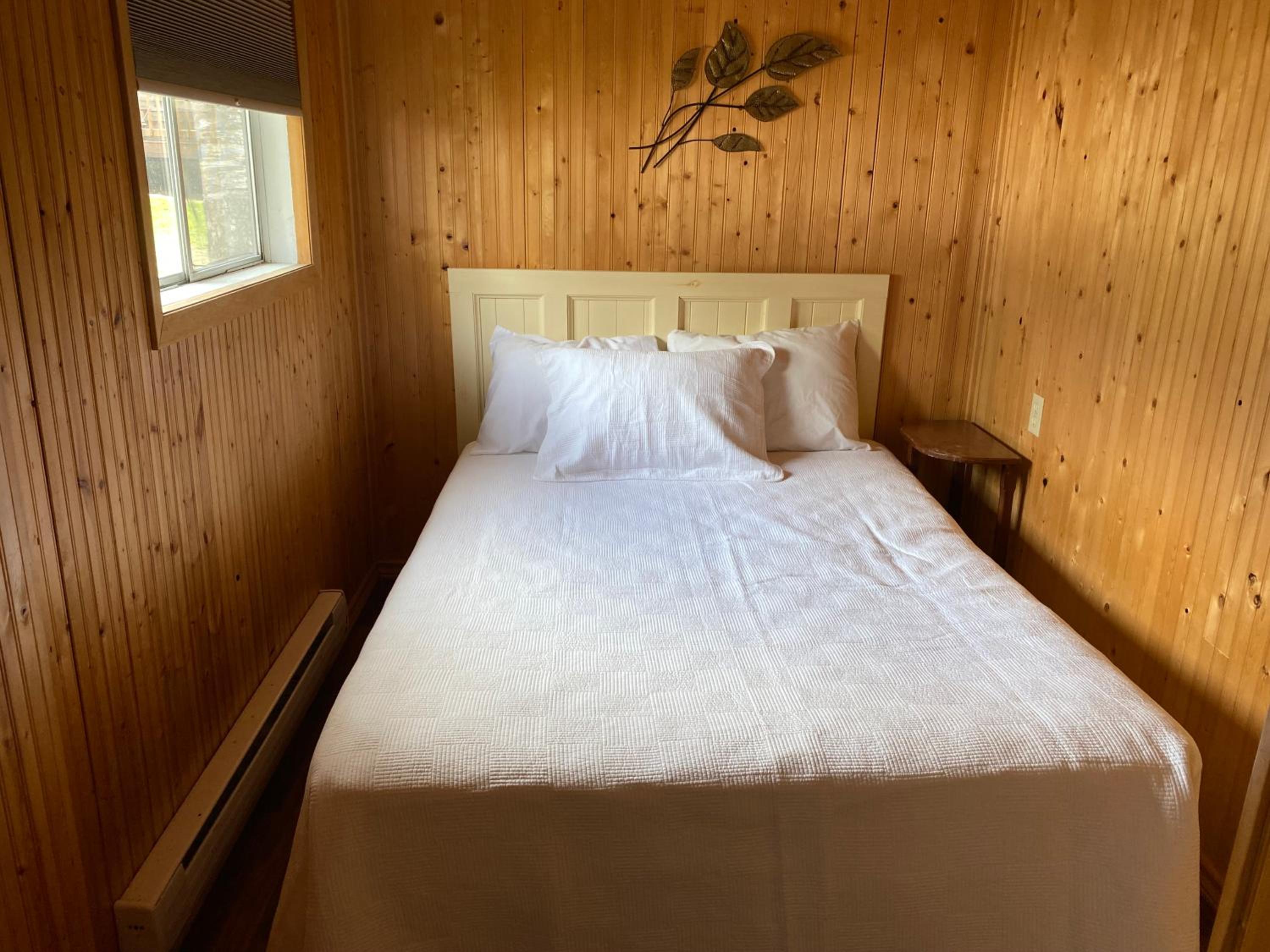 Merland Park Cottages and Motel