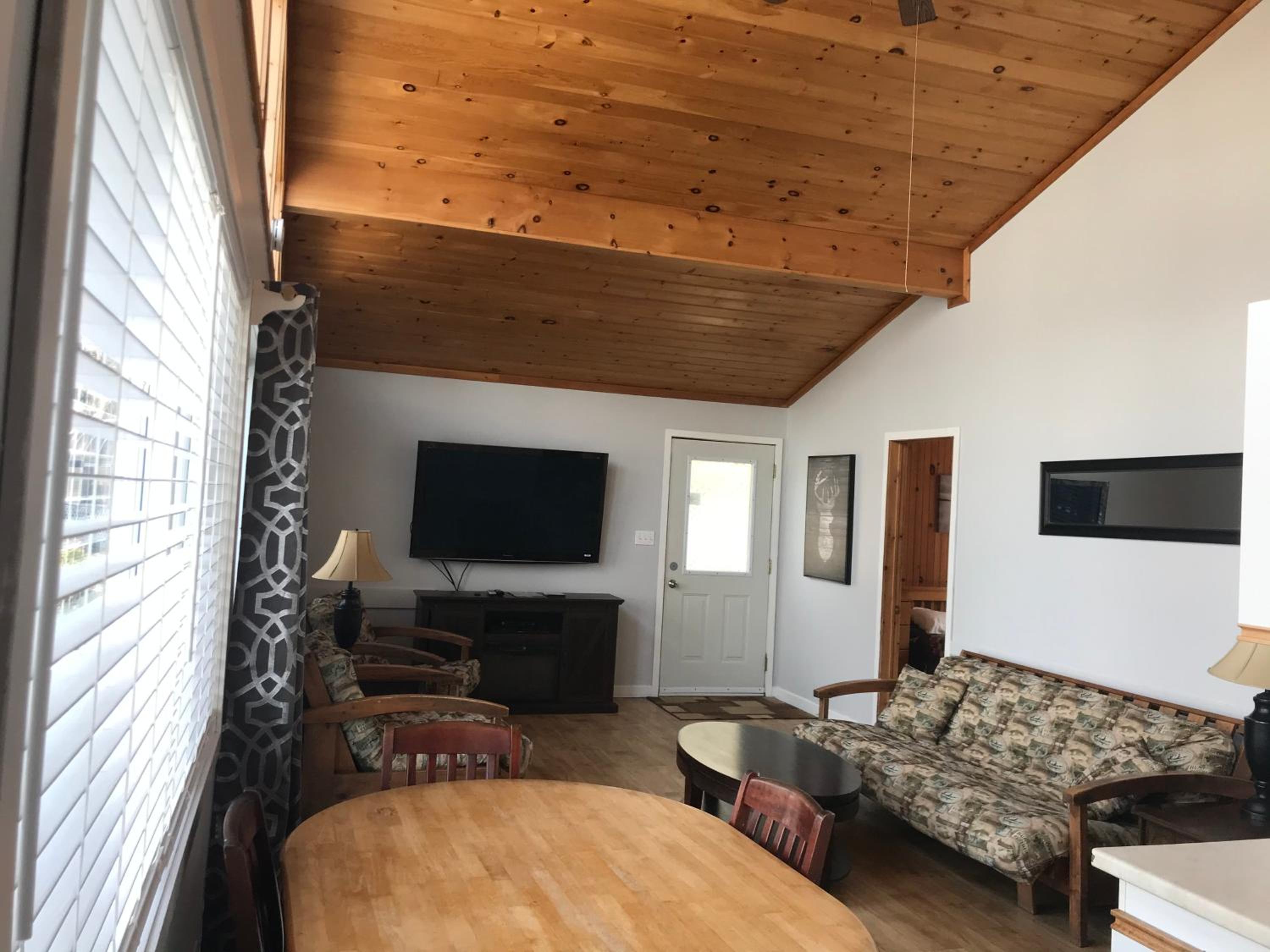 Merland Park Cottages and Motel