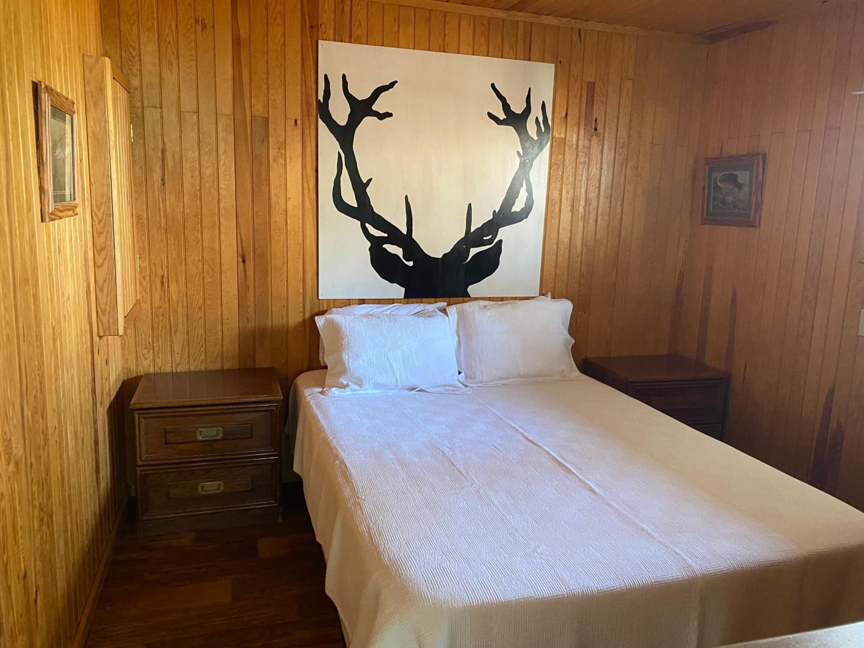 Merland Park Cottages and Motel