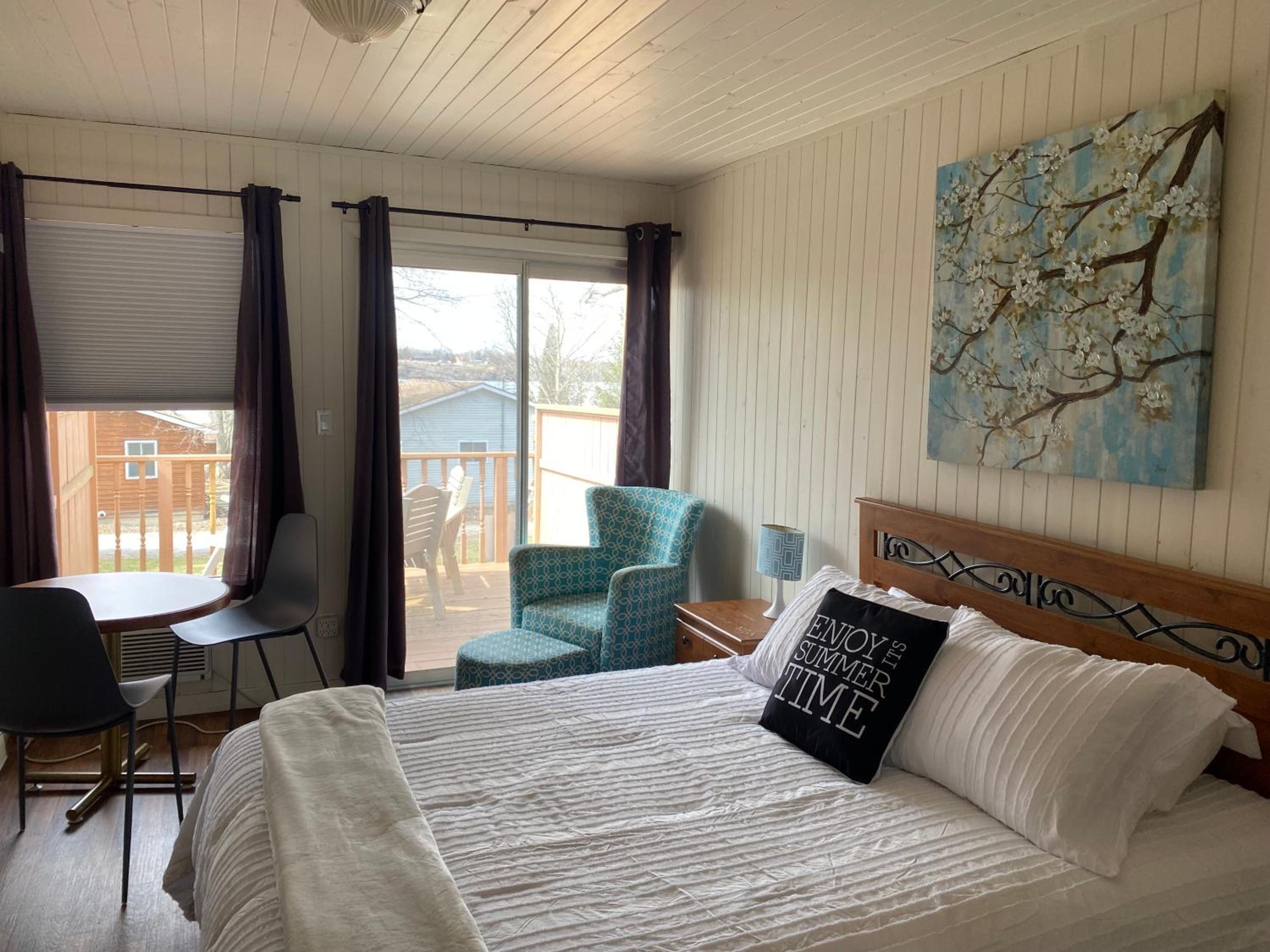 Merland Park Cottages and Motel