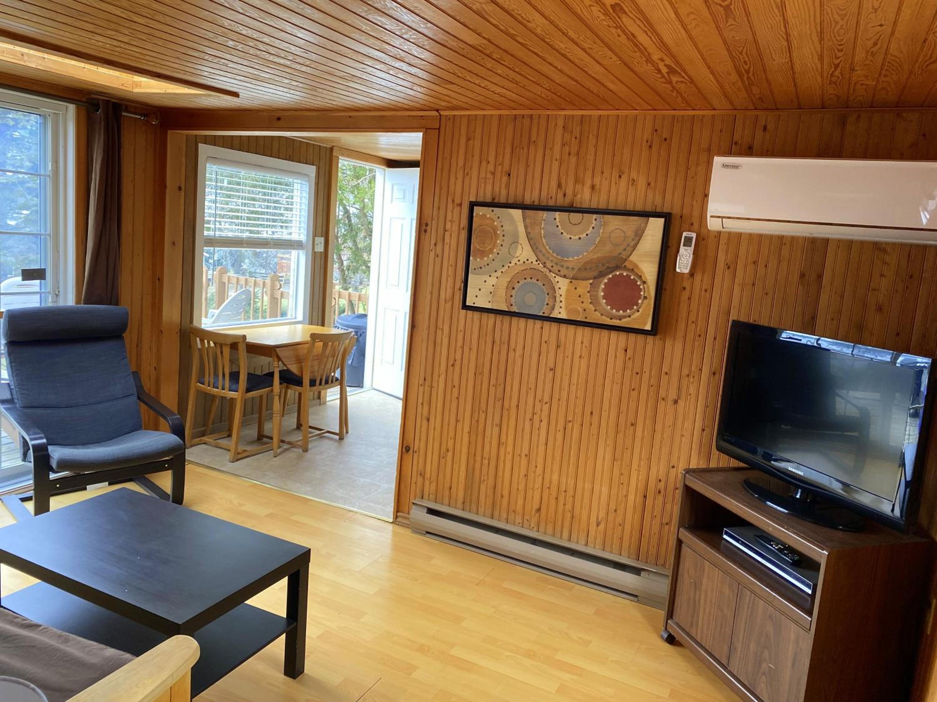 Merland Park Cottages and Motel
