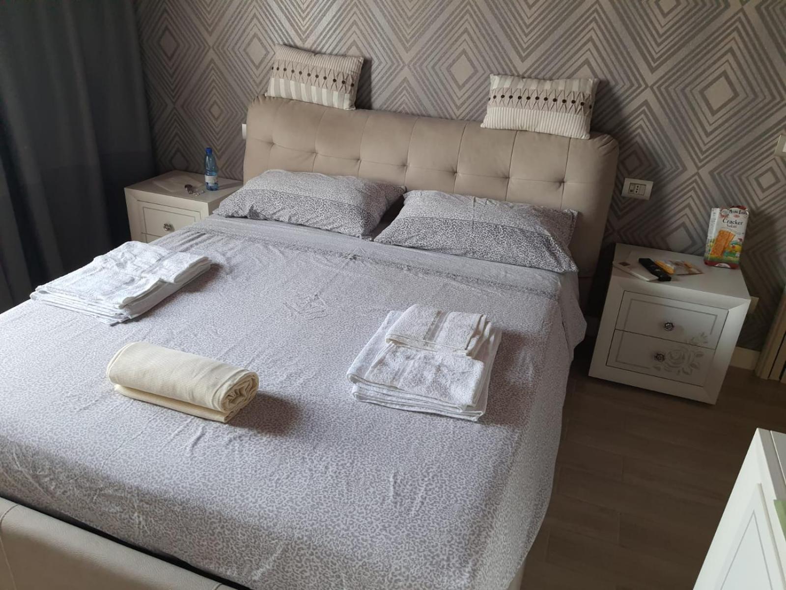 Smart's Home Luxury Airport