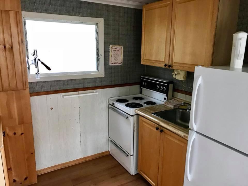 Merland Park Cottages and Motel