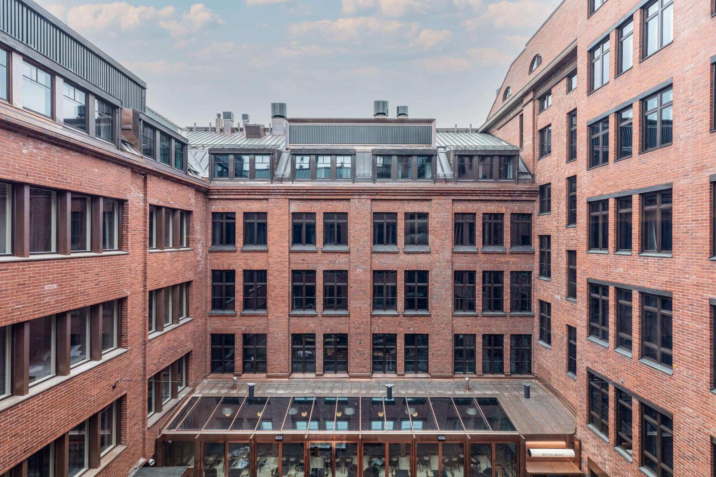 Hotel Scandic Helsinki Hub - Image 1