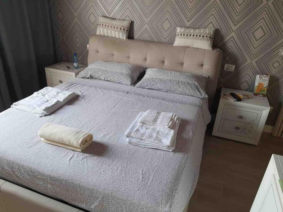 Smart's Home Luxury Airport