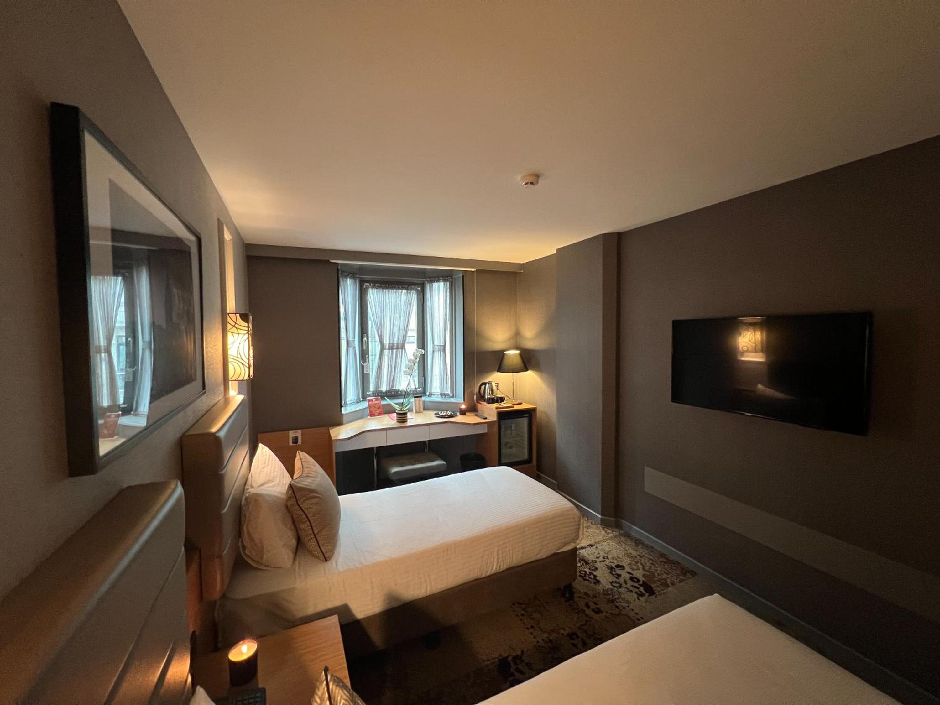 All Seasons Hotel - Image 71