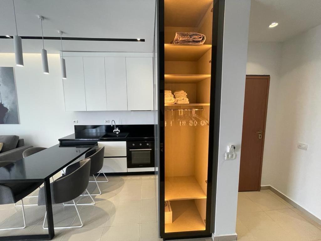 Domi Luxury beach view apartments in Saranda