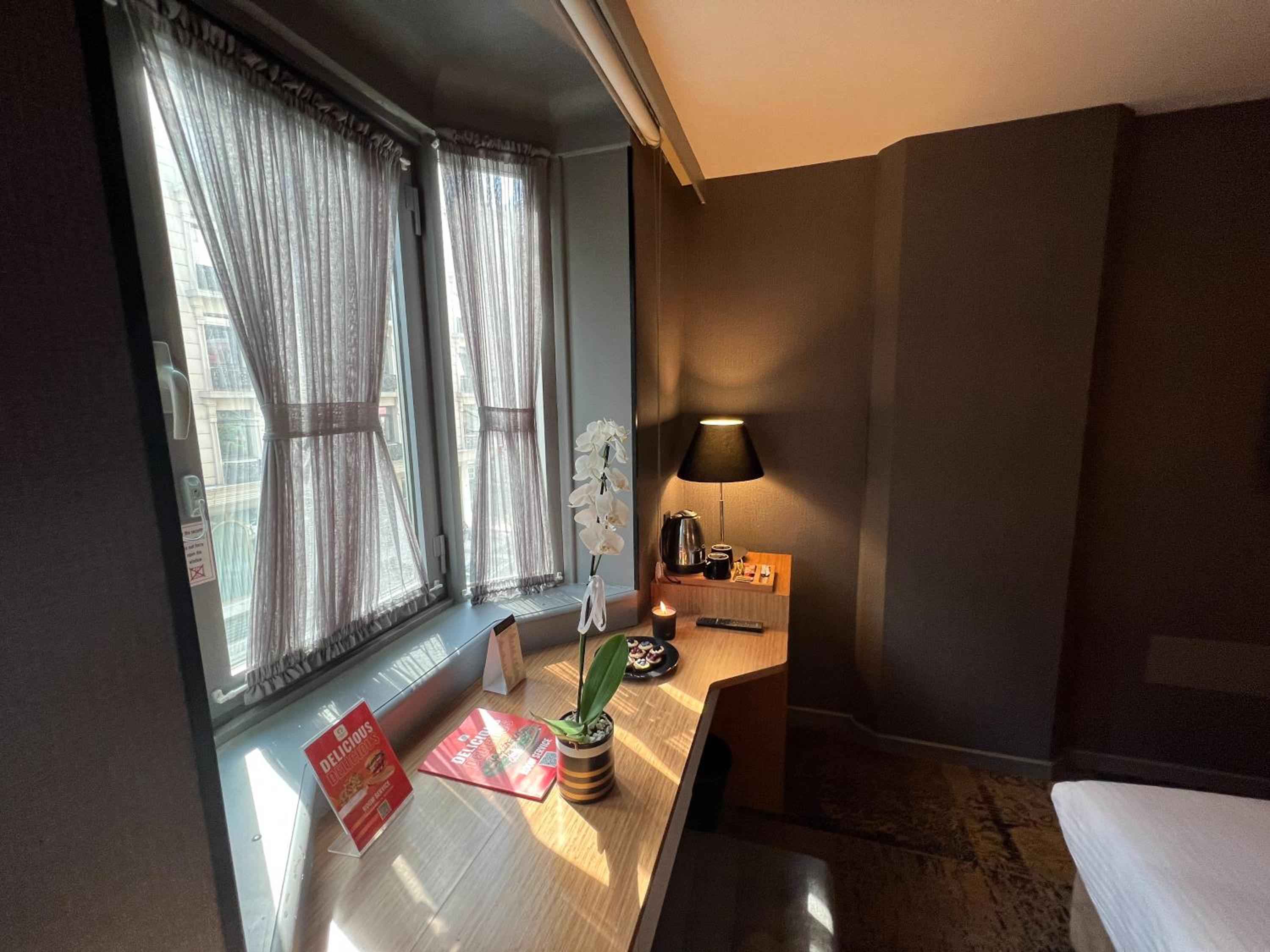 All Seasons Hotel - Image 12