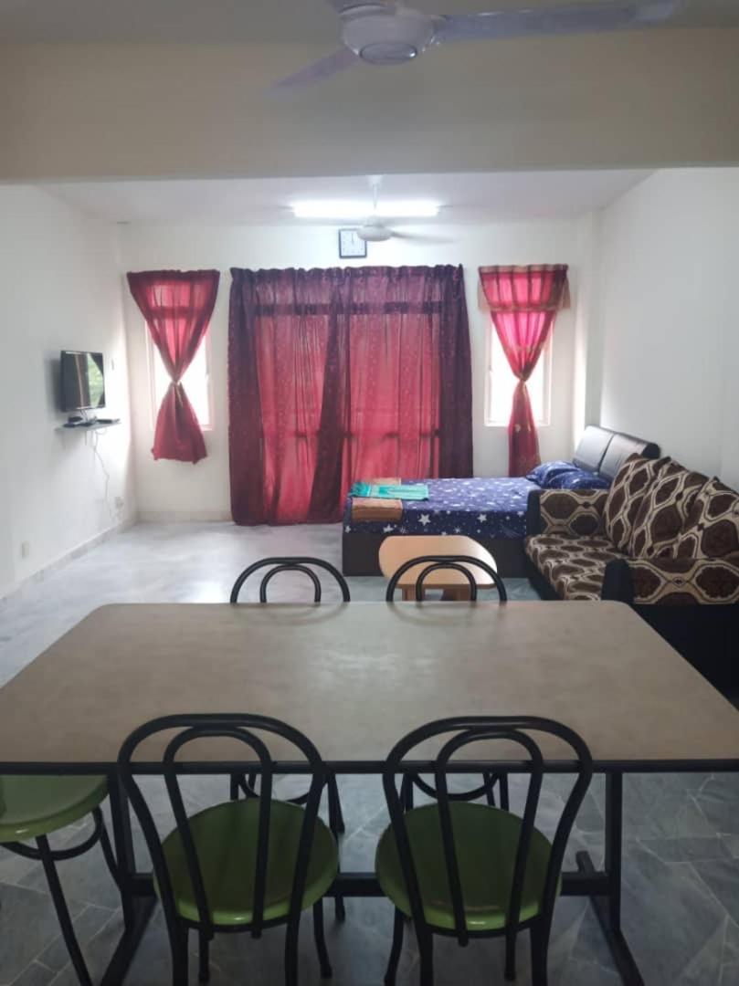 Haji Din Cocobay Condo photo 5