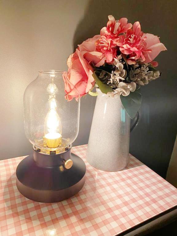 The Romantic Pink English Cottage at Tamborine Mountain