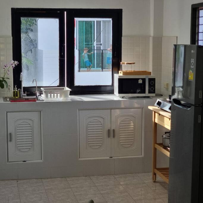 Lovely 2-Bedroom Condo with Pool view 5