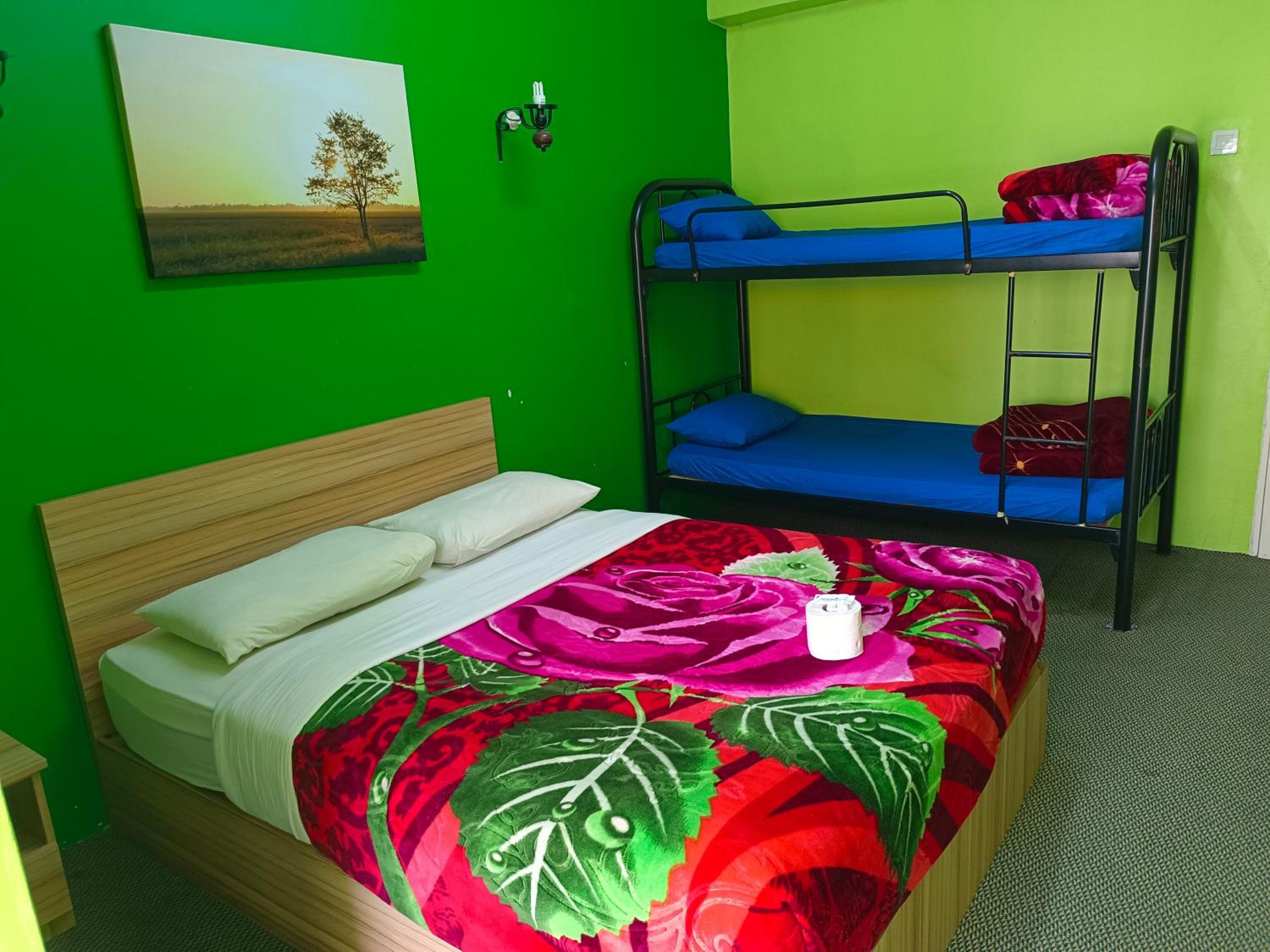 CH TRAVELLERS INN