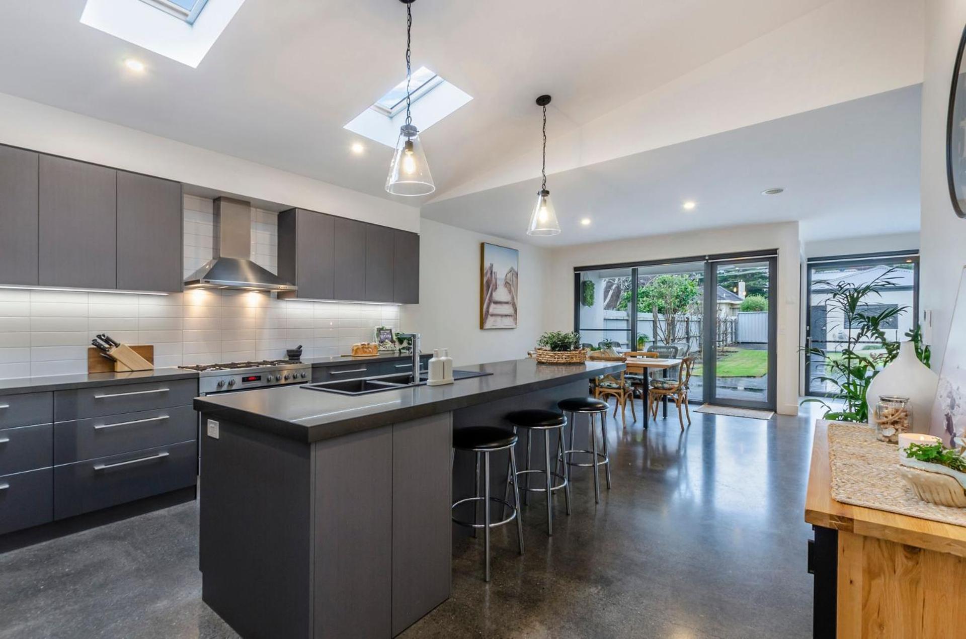Warrnambool Vacations - Dianas Place - Property Image 3