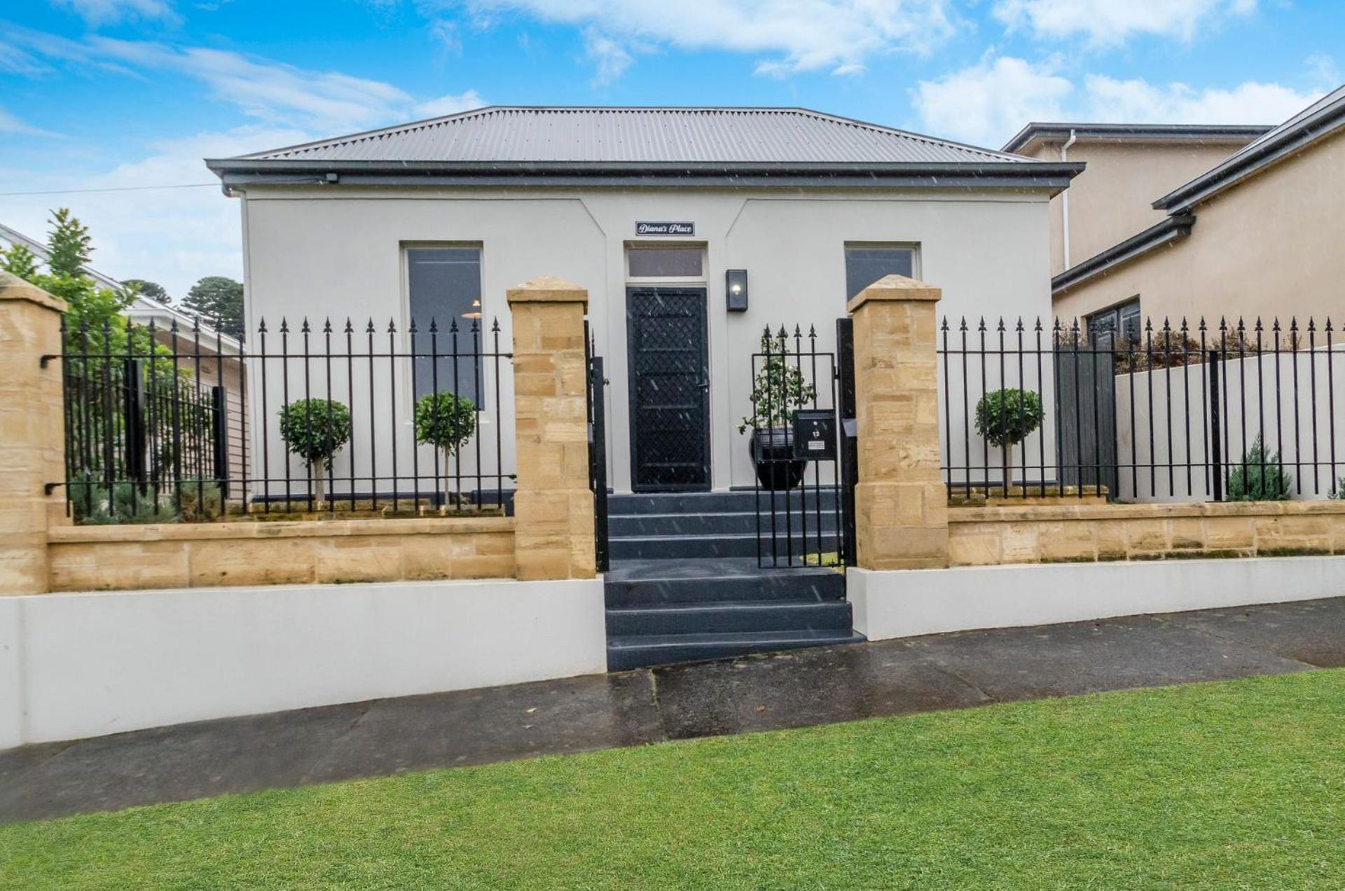 Warrnambool Vacations - Dianas Place - Property Image 6
