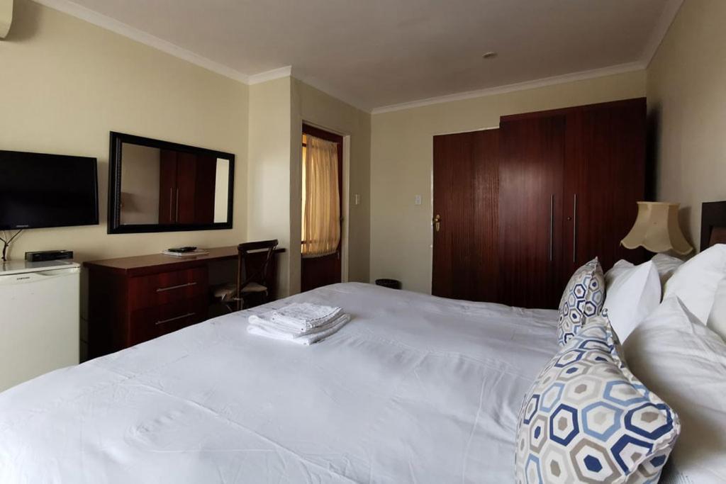 Somona Guest House