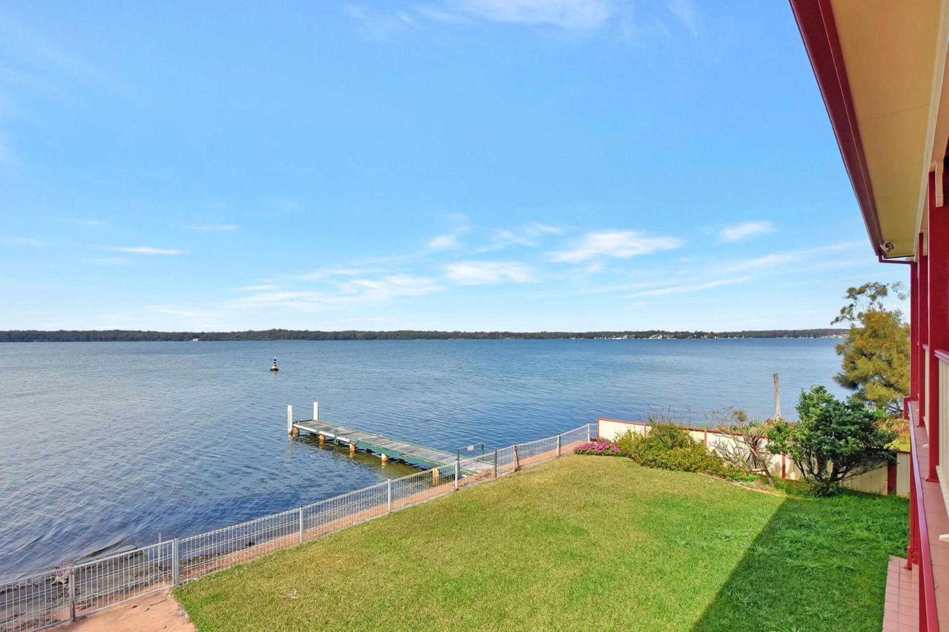 Sunshine Lake Views with Jetty and Slipway
