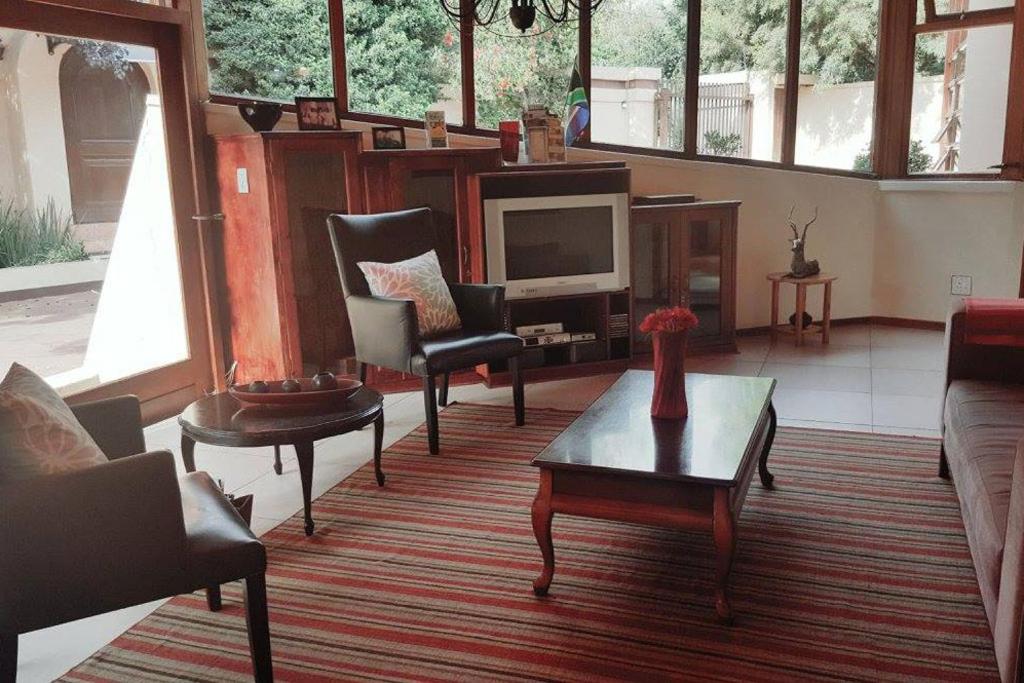 Somona Guest House