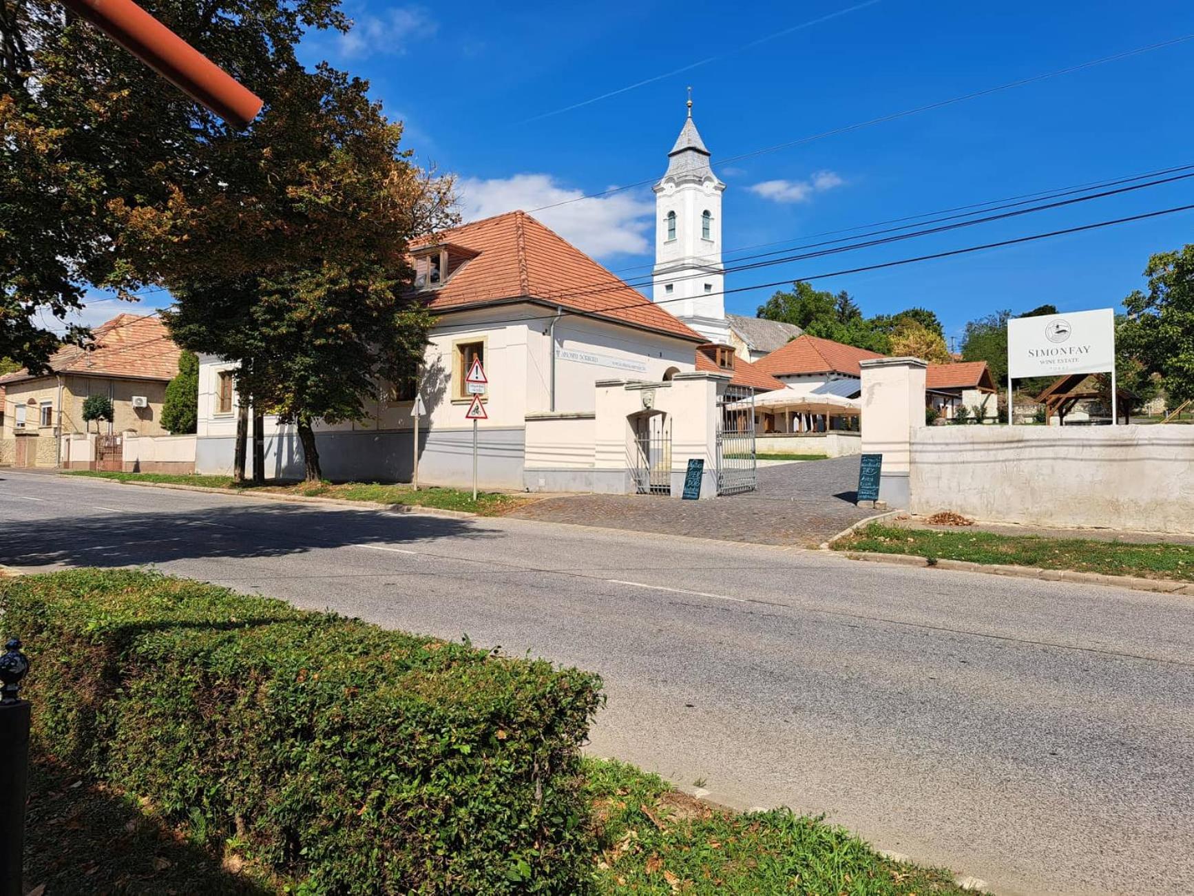 Photo 34
