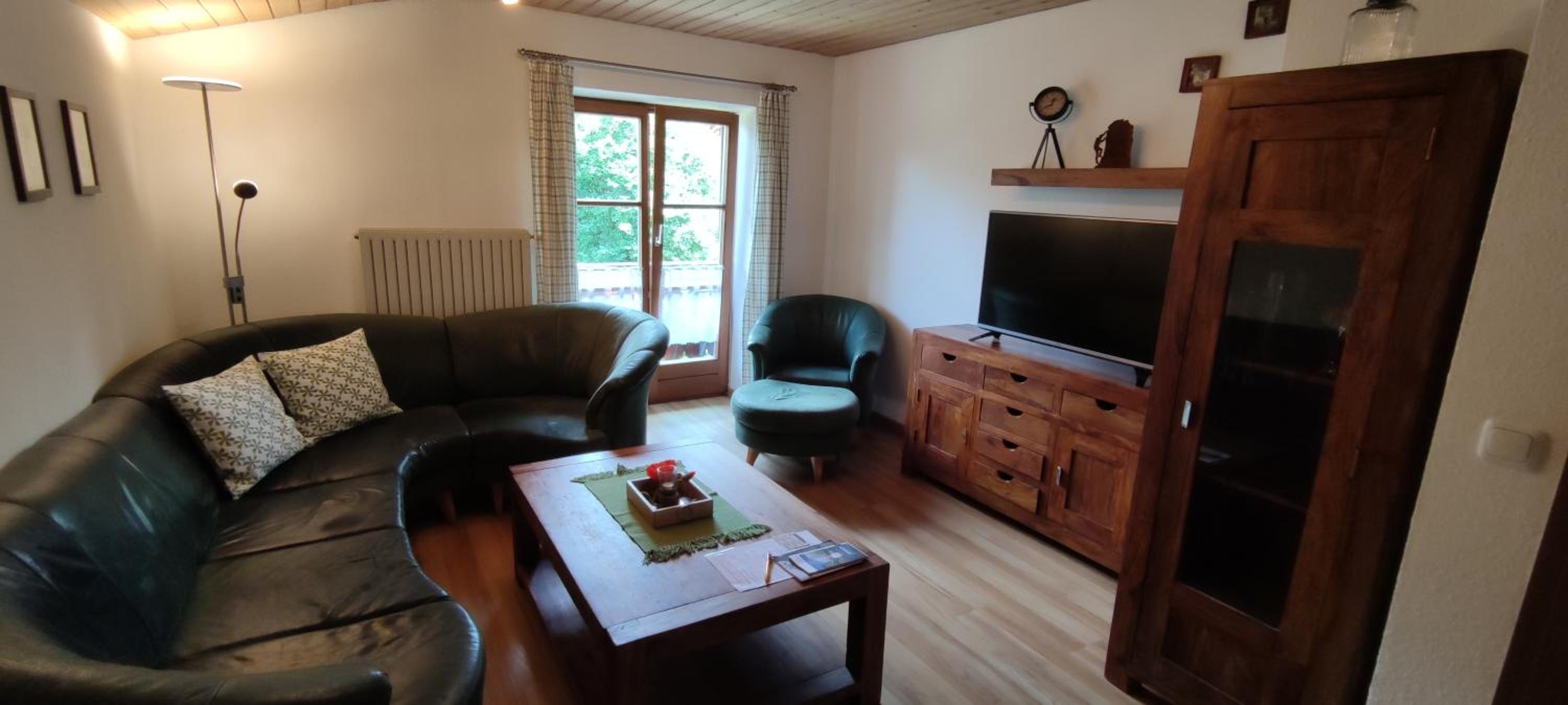 Ferienwohnung Haus Alpenrebe view 5