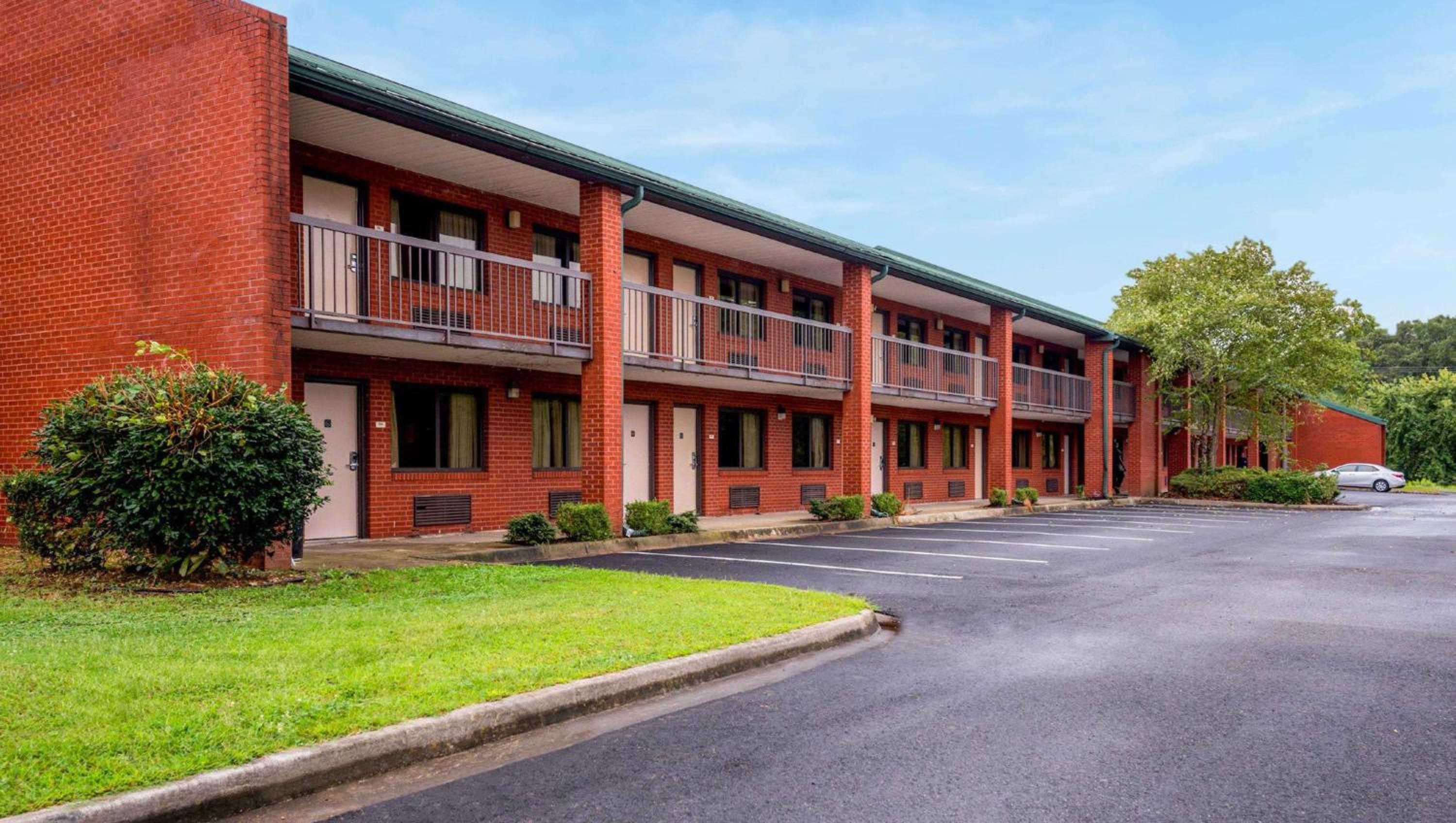 Emporia Vacations - Studios and Suites 4 Less Emporia - Property Image 5