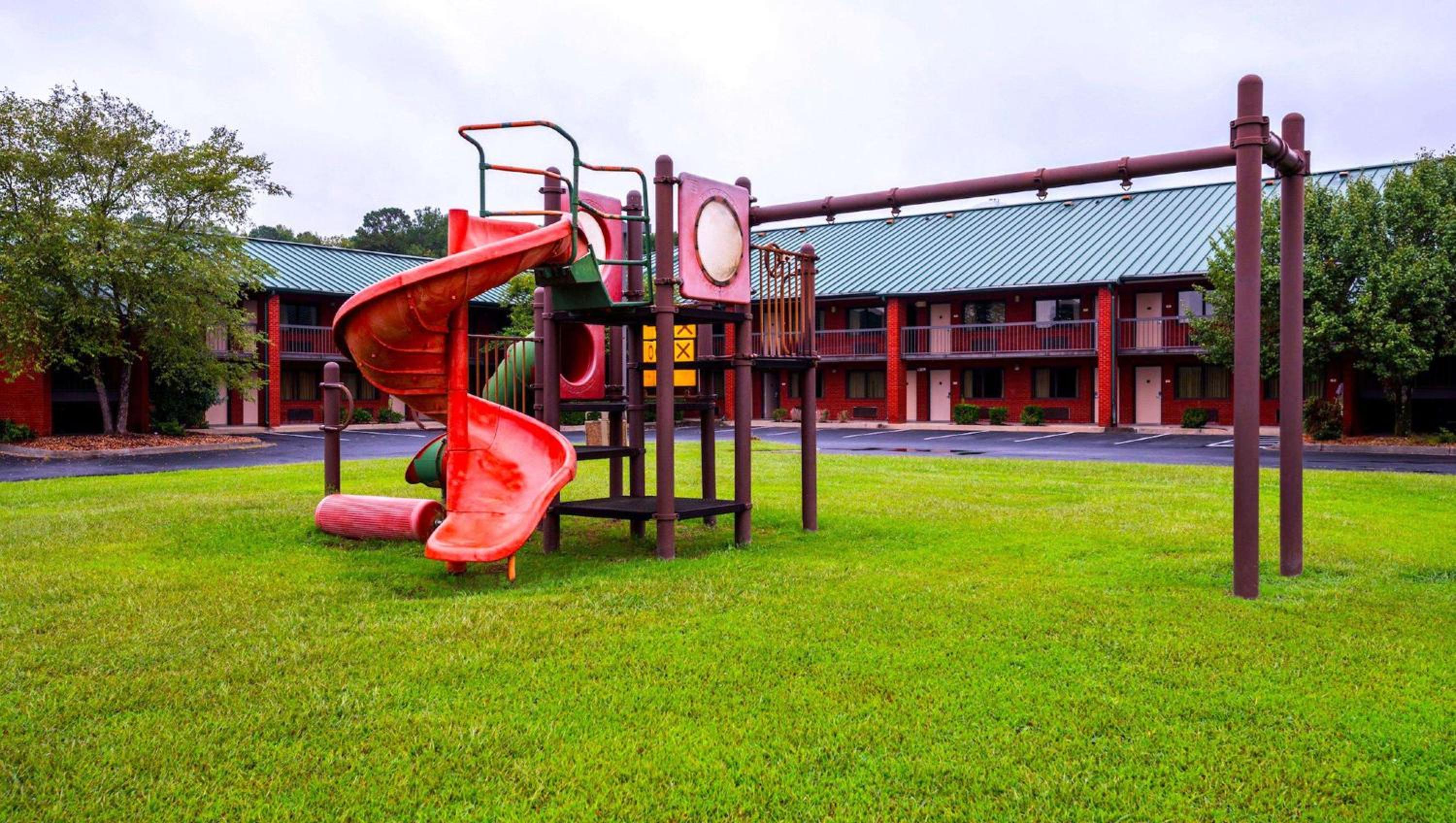 Emporia Vacations - Studios and Suites 4 Less Emporia - Property Image 24