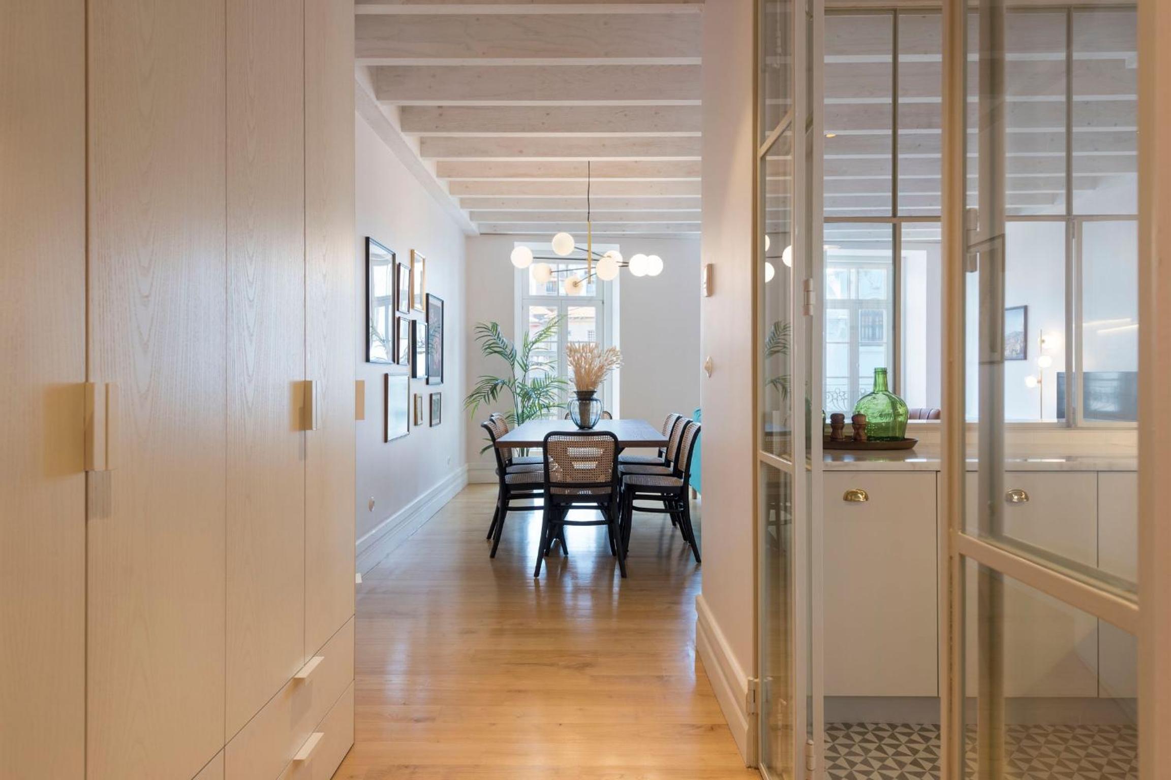 Mouzinho Luxury 3BR Flat l 5 min Walk to Ribeira by Lovelystay
