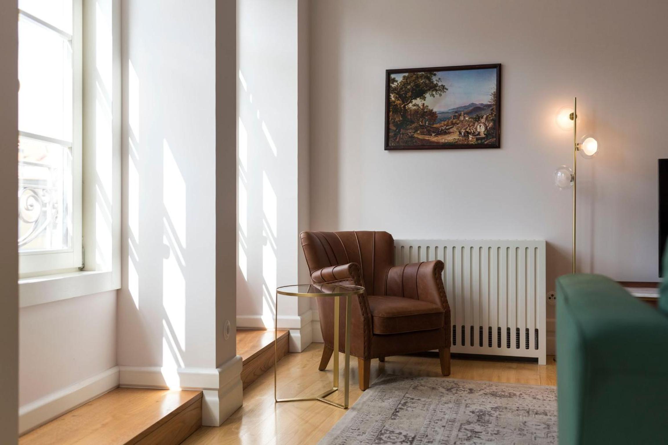 Mouzinho Luxury 3BR Flat l 5 min Walk to Ribeira by Lovelystay