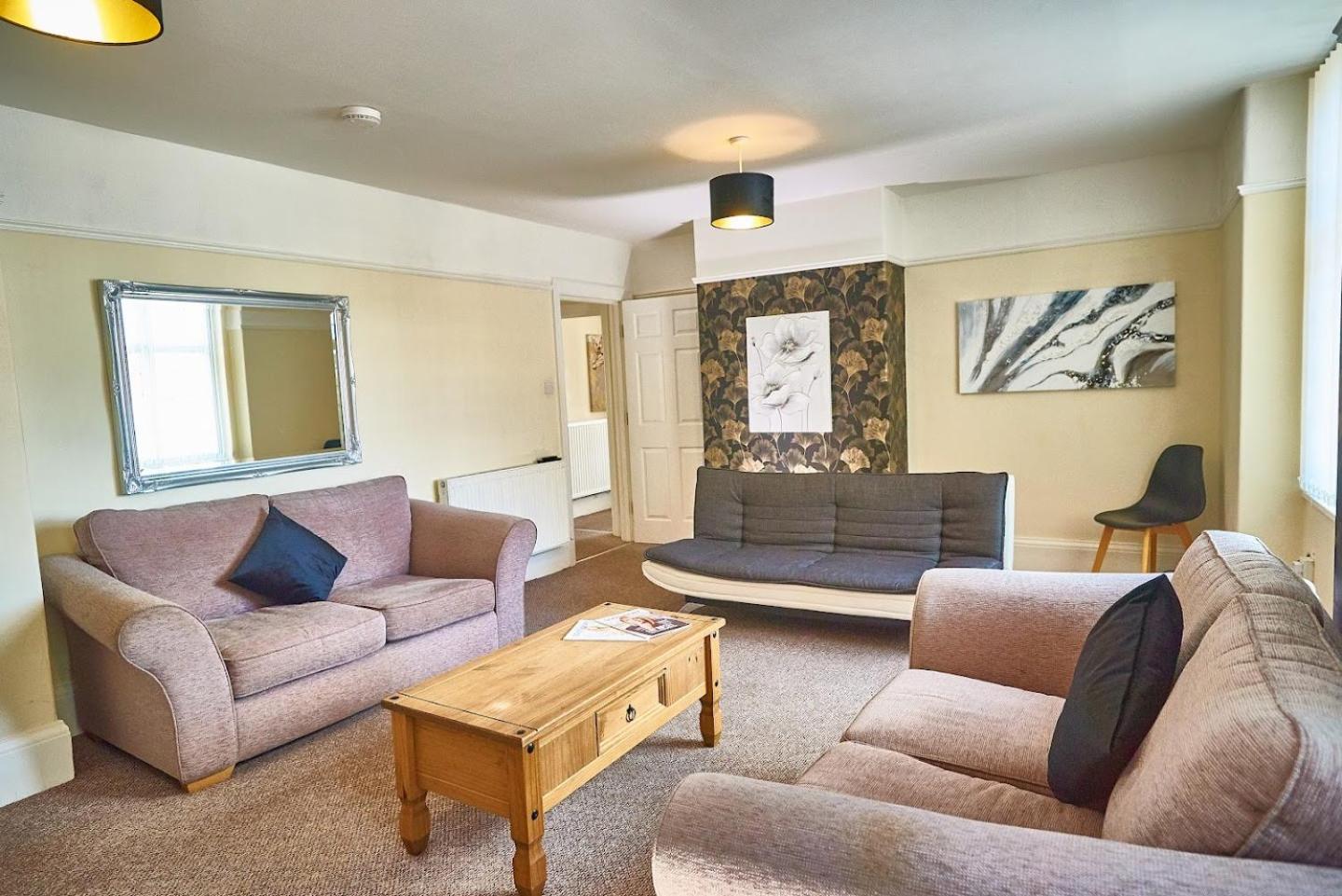 The Little Bear Apartment Birkdale Village view 4