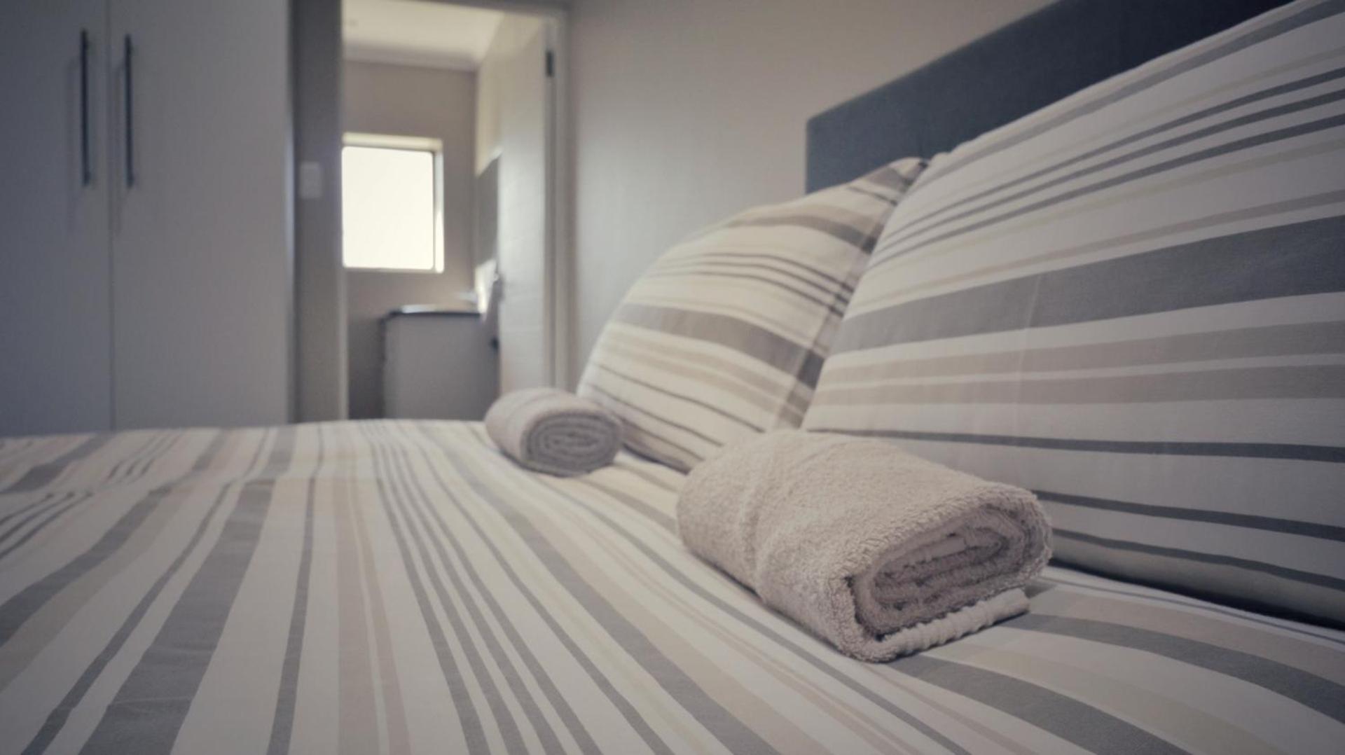 Guest Suite, Lorraine Port Elizabeth - Image 4