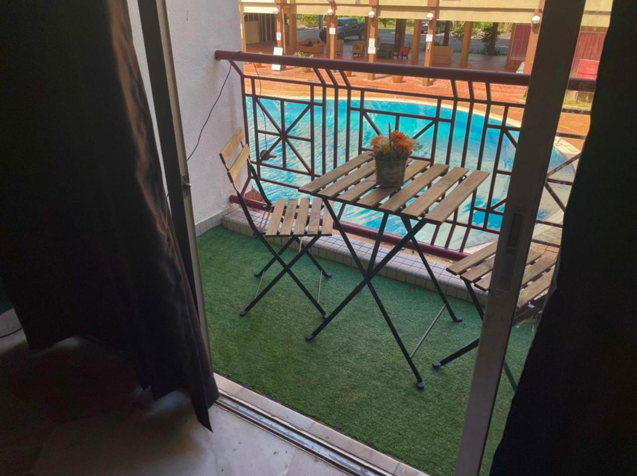 The Berlian Guesthouse - Teluk Kemang - 2 bedrooms apartmens with pool view photo 7