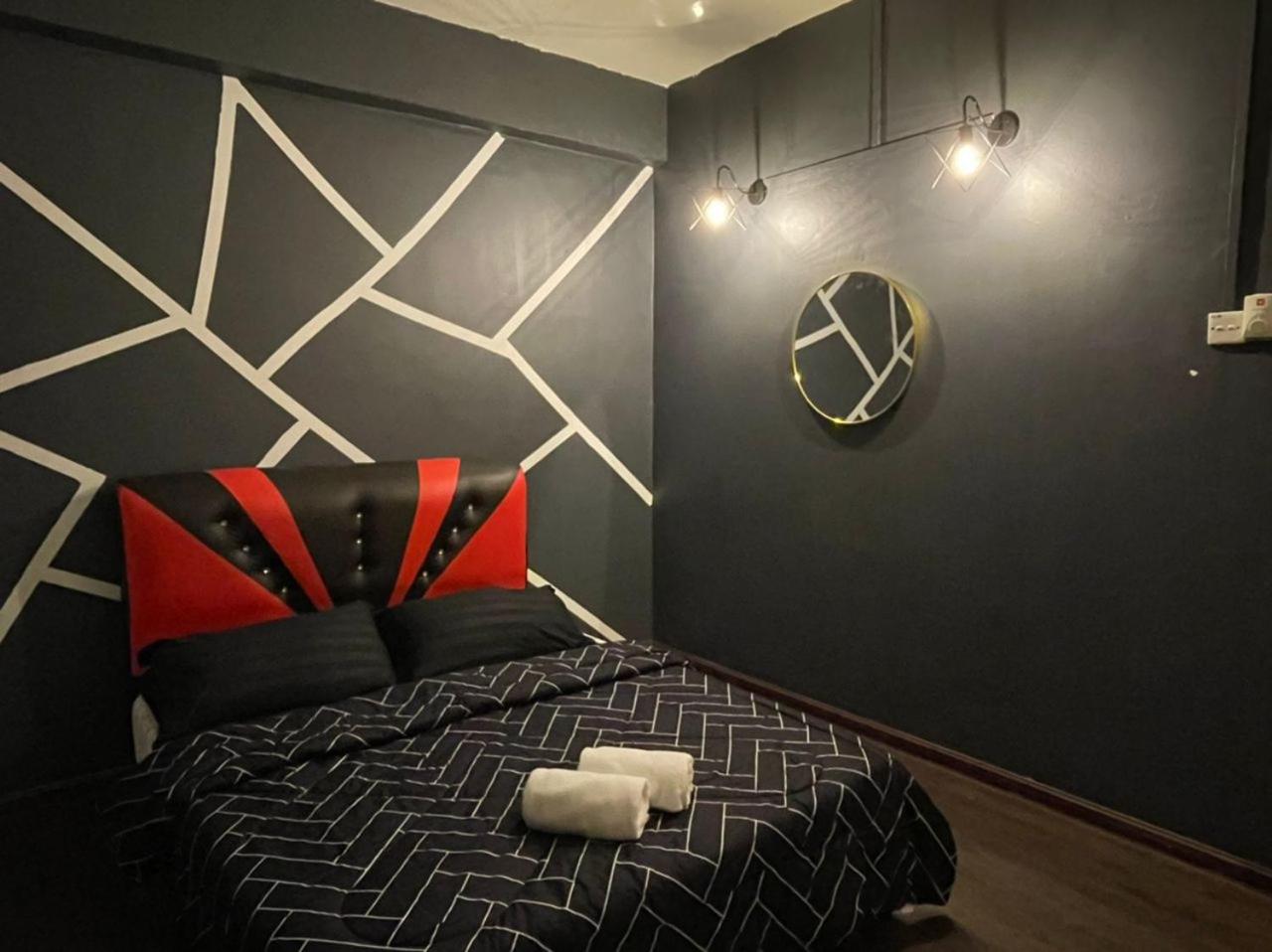 The Berlian Guesthouse - Teluk Kemang - 2 bedrooms apartmens with pool view photo 3