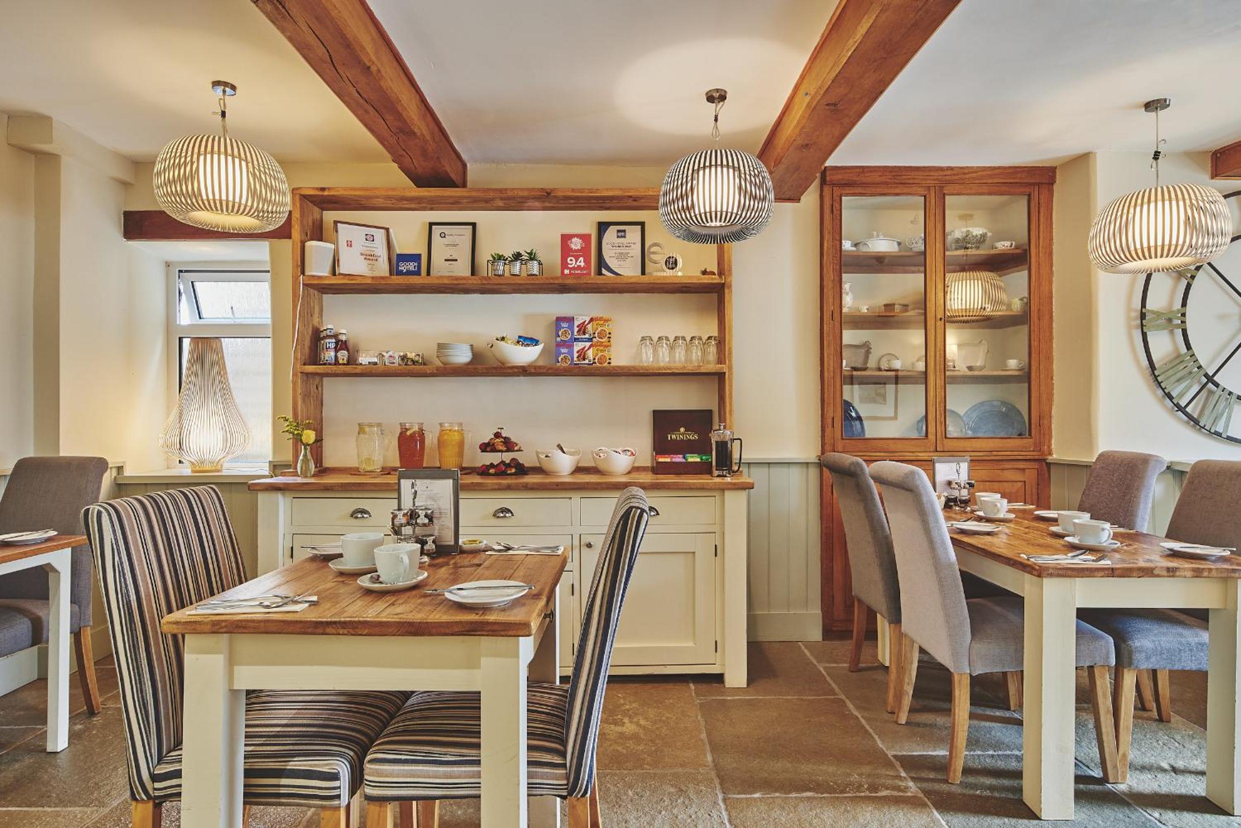 The Lansdowne Boutique Rooms with Breakfast - Adults Only view 3