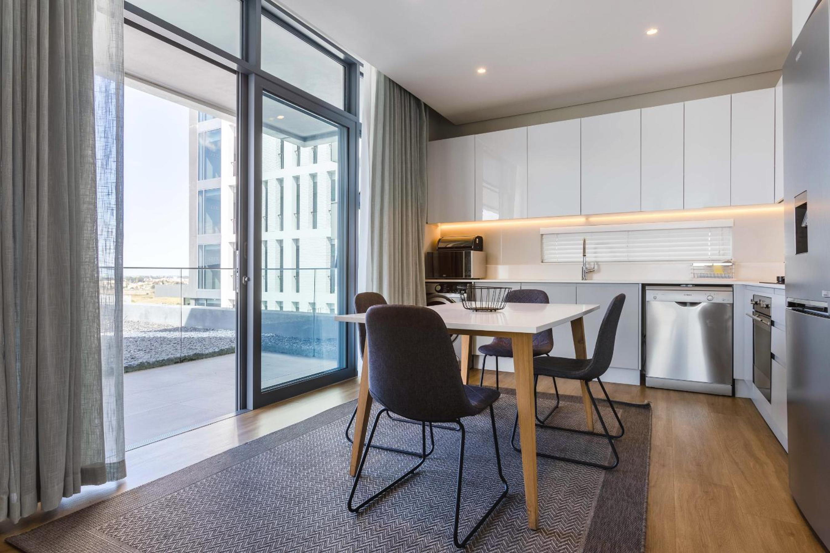 Axis Luxury Apartments by Century City Hotels view 5