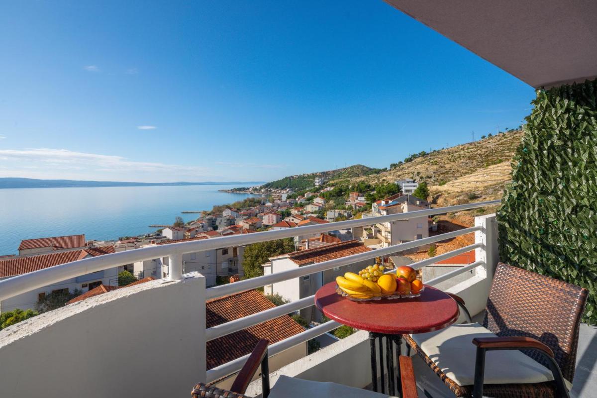 Seaview Apartments Grizelj view 2